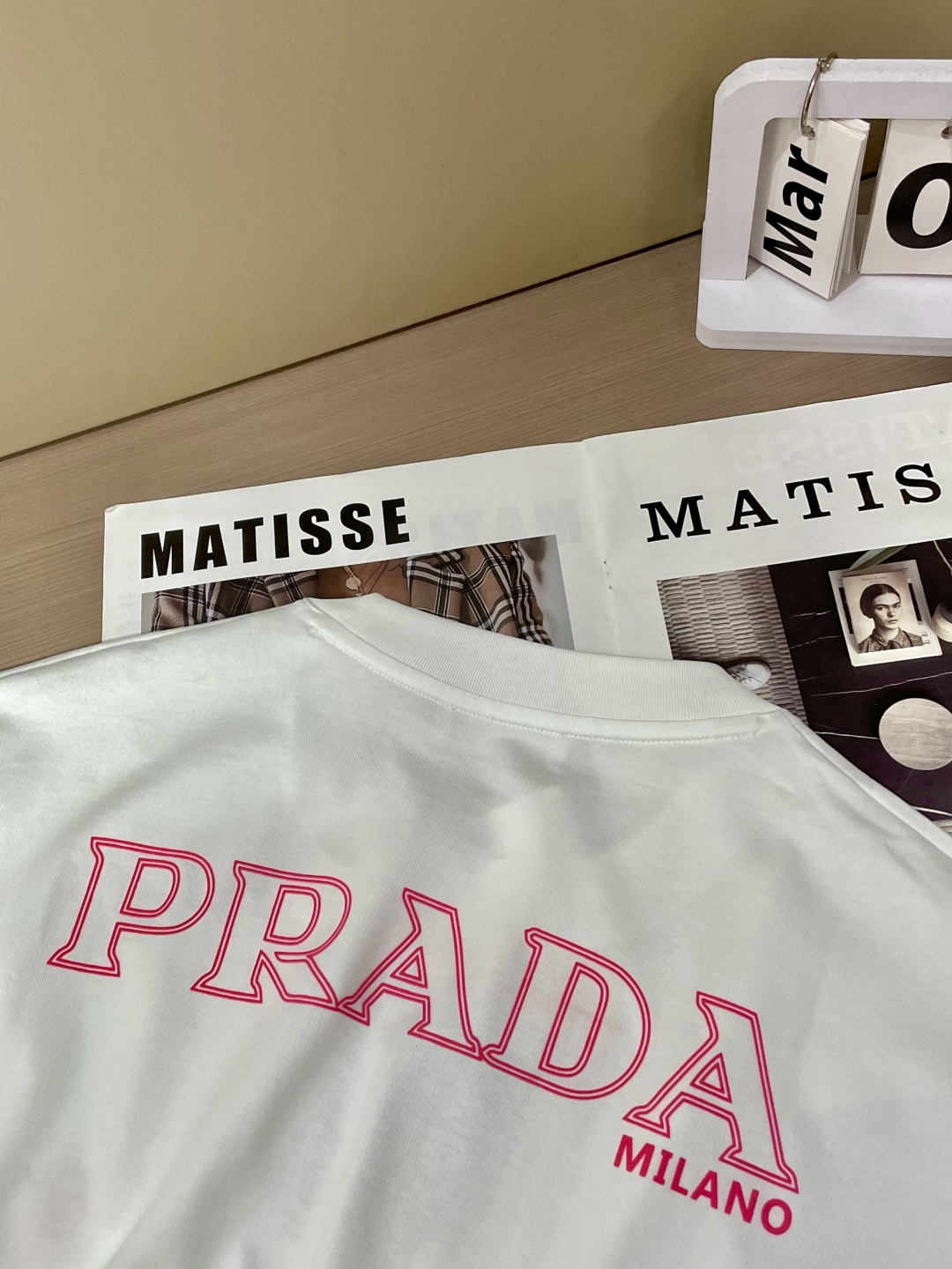 
Prad 官网同款 官网同款 官网同款⚠️
重磅推荐！2025ss夏装新品 专柜在售 最新系列图案lo