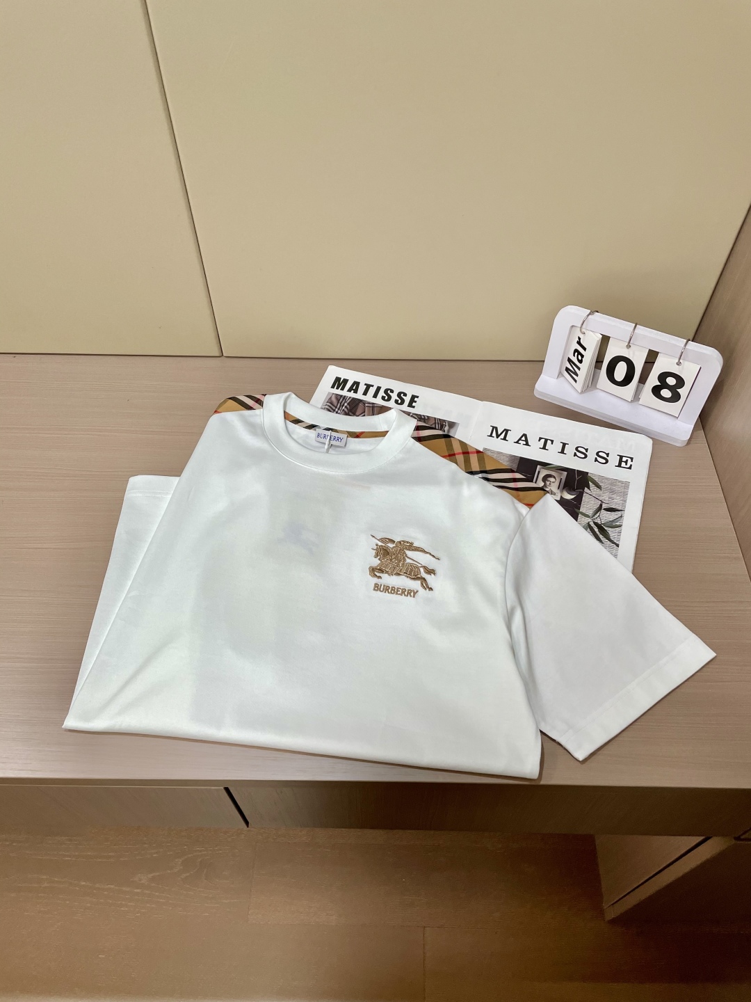 
Bur 官网同款 官网同款 官网同款⚠️
重磅推荐！2025ss夏装新品 专柜在售 最新系列图案log