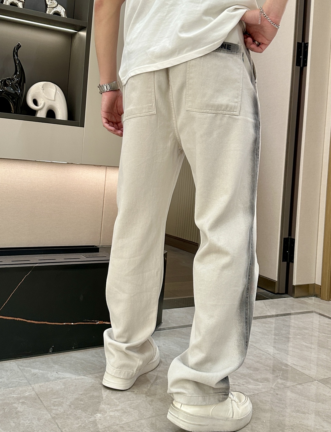 Celine, Chunch, and Summer Ready Recreational Fashion Pants with Classic Brand Logo - 图片 3