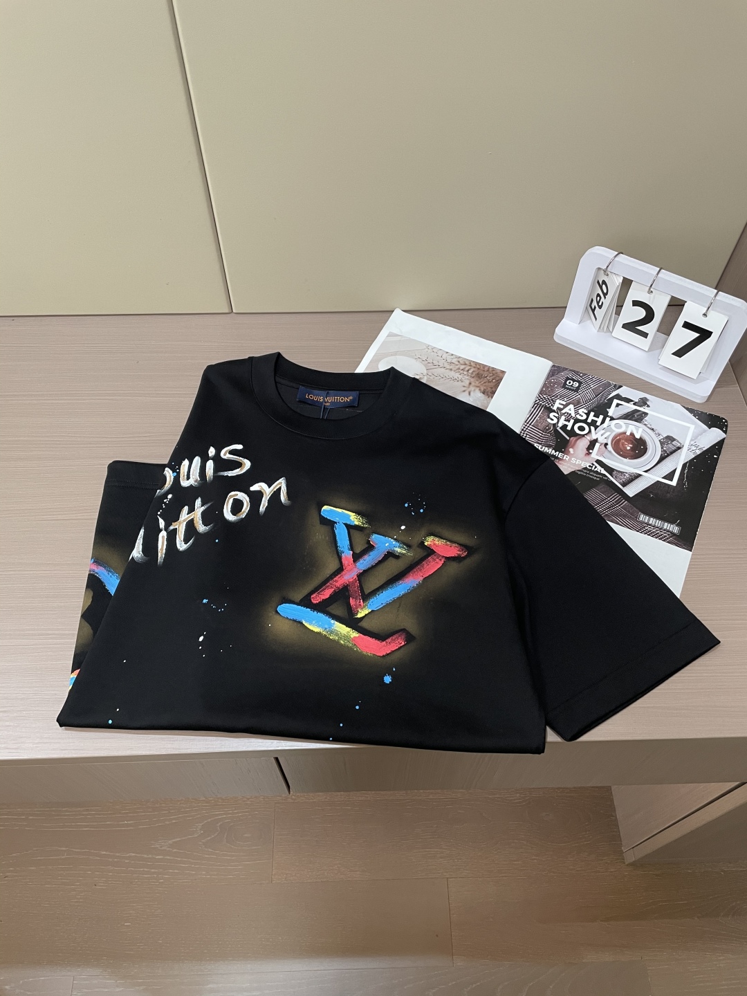 
Lv  官网同款 官网同款 官网同款⚠️
重磅推荐！2025ss夏装新品 专柜在售 最新系列图案log