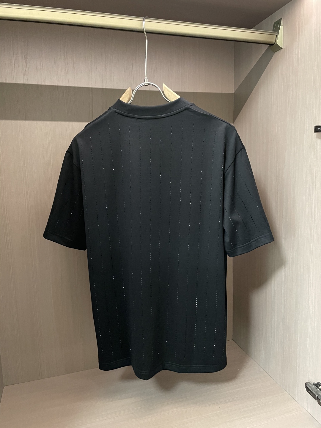 
Lv  官网同款 官网同款 官网同款⚠️
重磅推荐！2025ss夏装新品 专柜在售 最新系列图案log