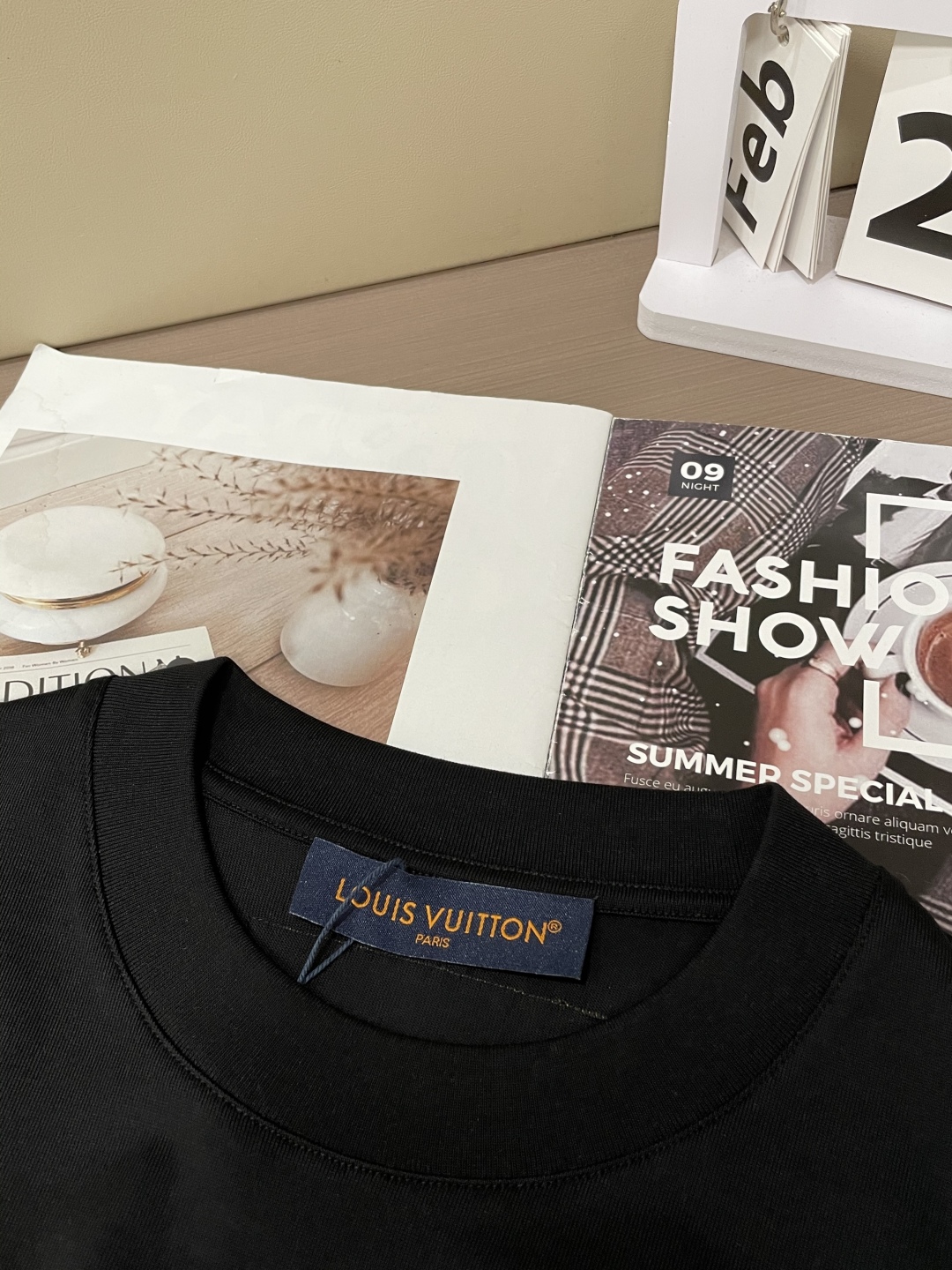 
Lv 官网同款 官网同款 官网同款⚠️
重磅推荐！2025ss夏装新品 专柜在售 最新系列图案logo