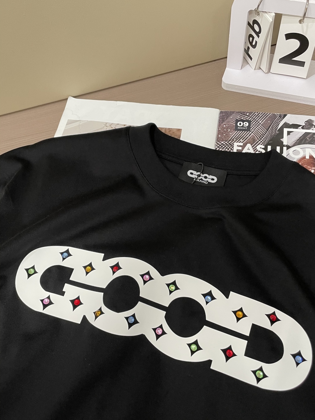 
GOODBRAND  官网同款 官网同款 官网同款⚠️
重磅推荐！2025ss夏装新品 专柜在售 最新