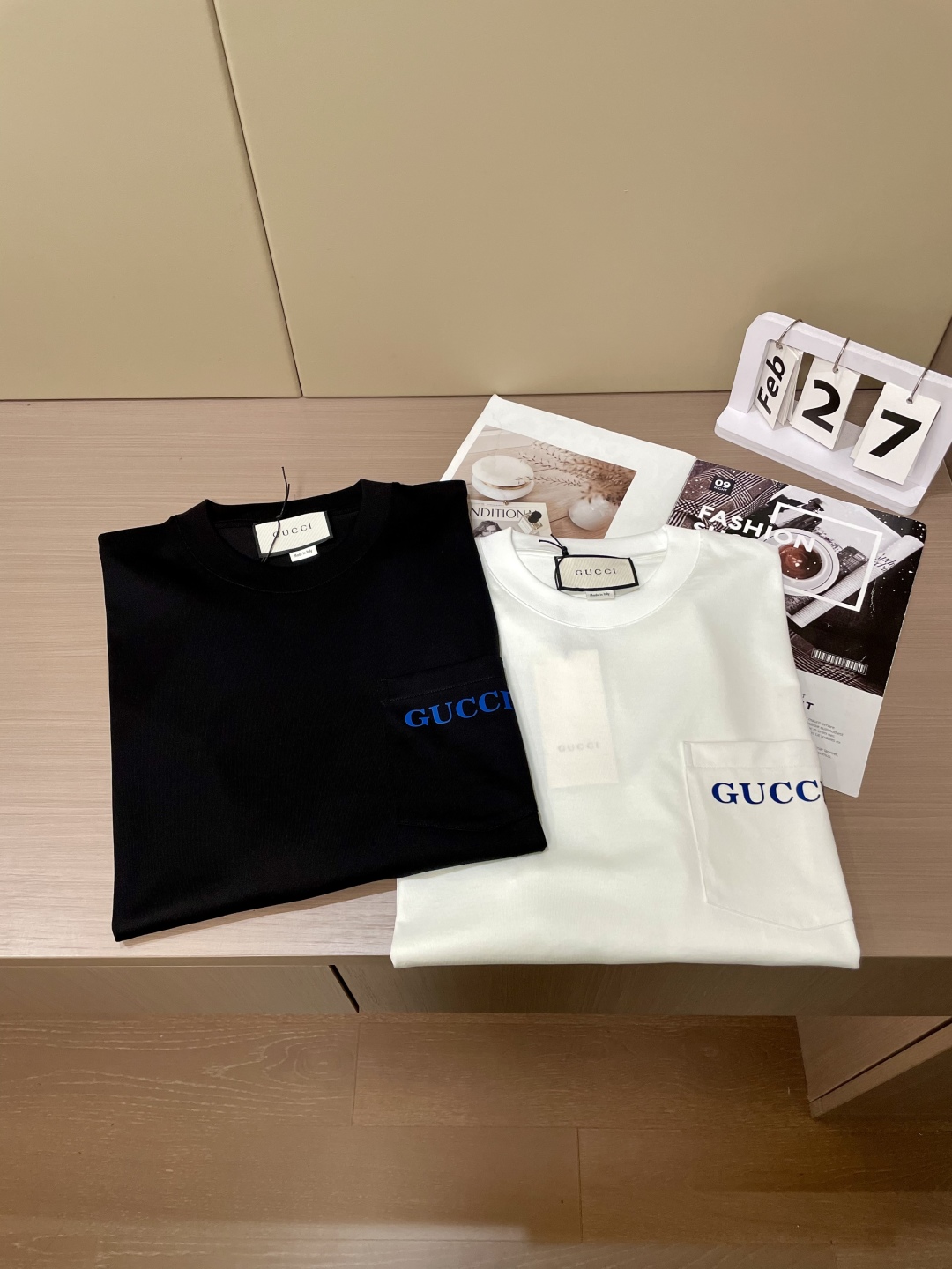 
Gucc 官网同款 官网同款 官网同款⚠️
重磅推荐！2025ss夏装新品 专柜在售 最新系列图案lo
