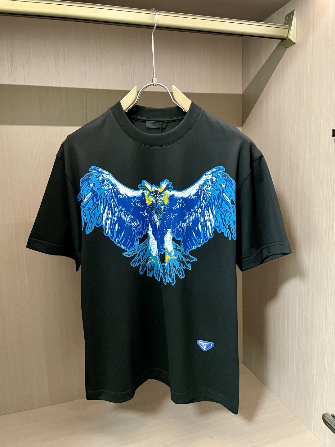 
Prad 官网同款 官网同款 官网同款⚠️
重磅推荐！2025ss夏装新品 专柜在售 最新系列图案lo
