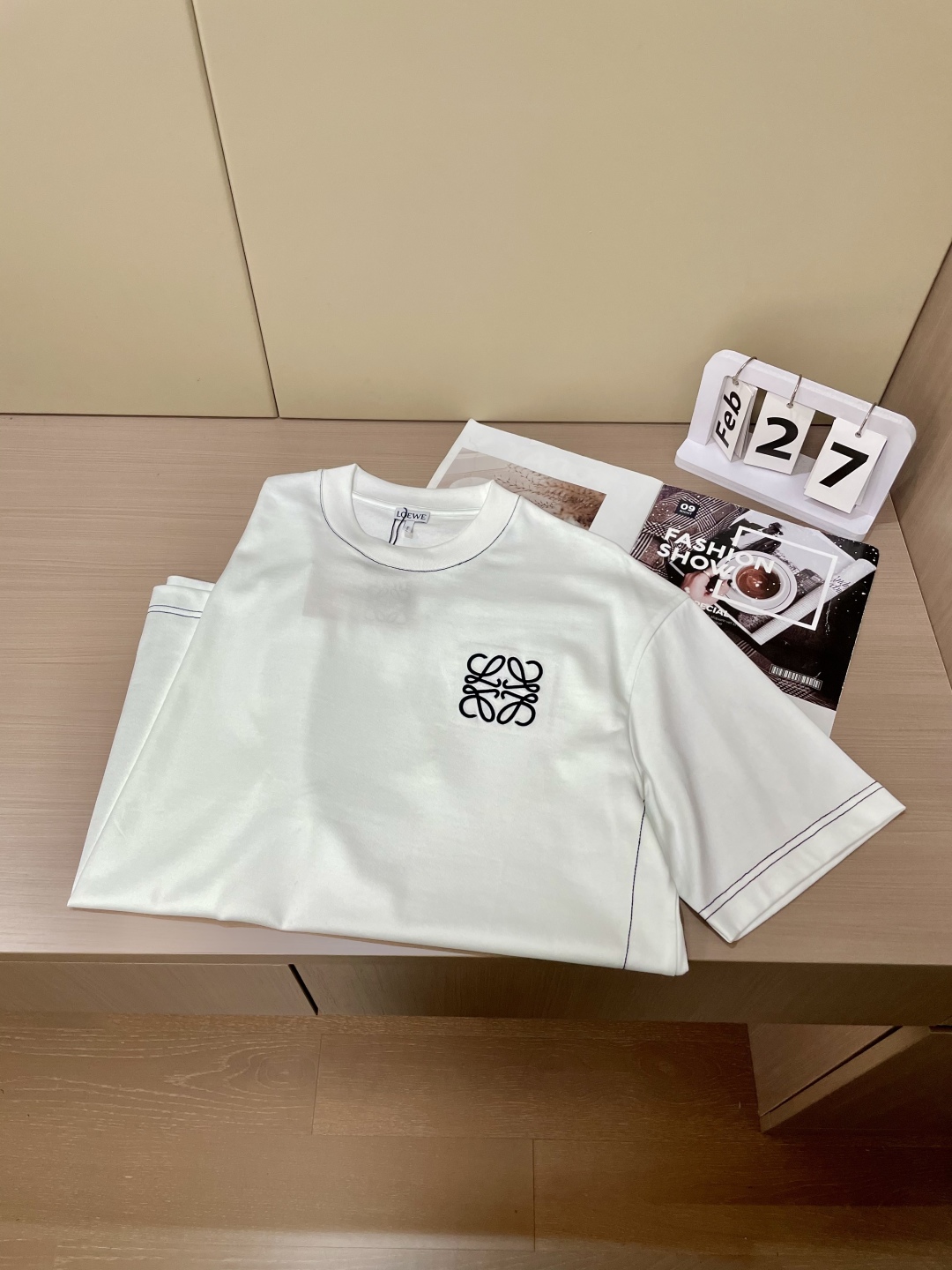 
Loewe 官网同款 官网同款 官网同款⚠️
重磅推荐！2025ss夏装新品 专柜在售 最新系列图案l