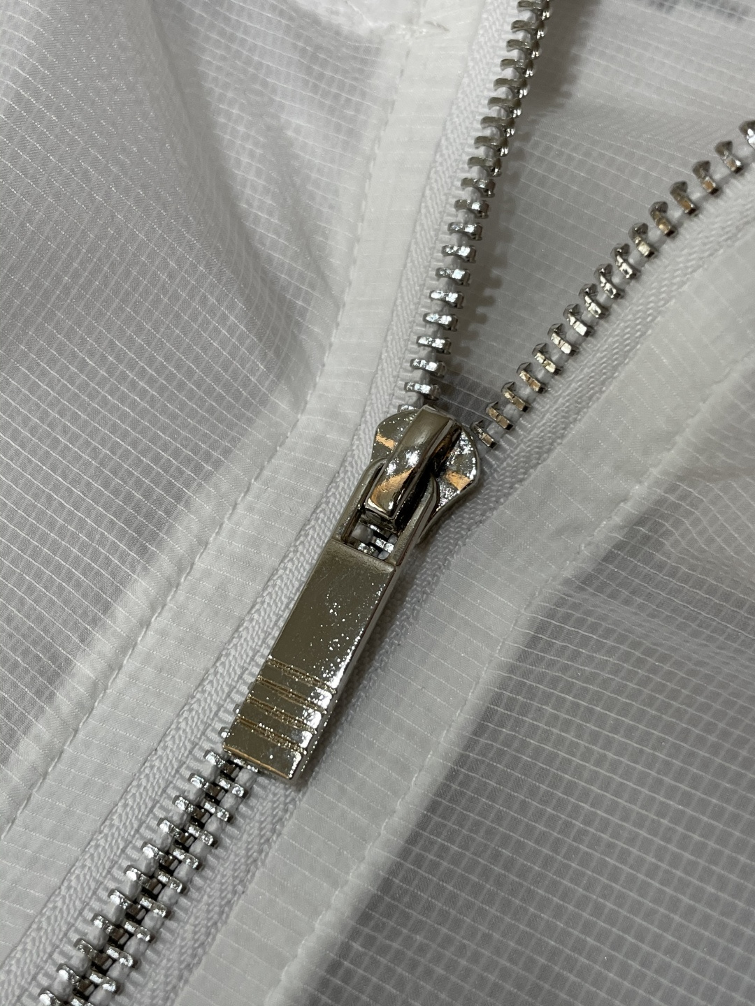 Fashionable Sunscreen-Proof Light Coat with High-End Custom Cape for Ultimate Comfort and Style - 图片 8