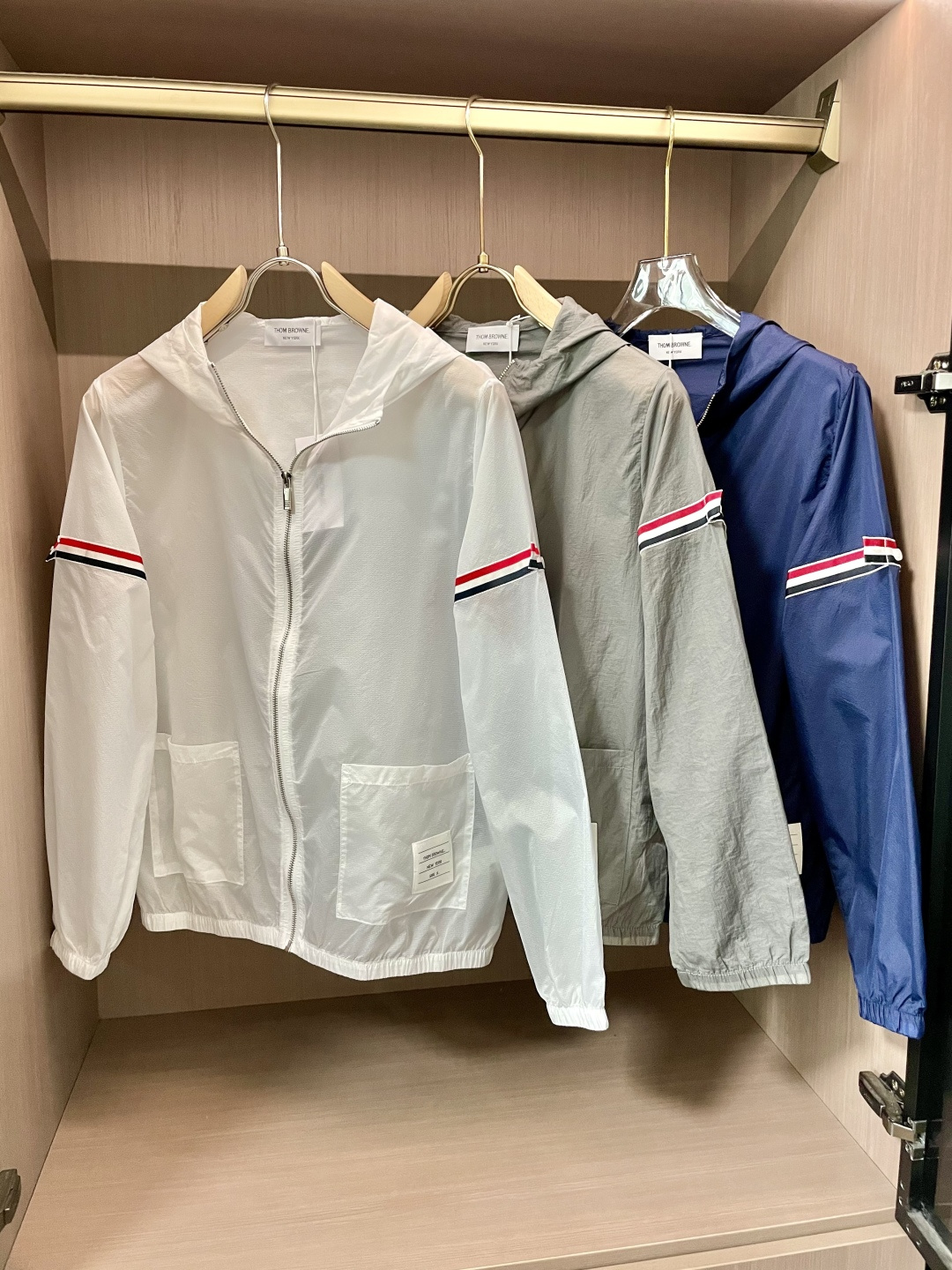 New Sunscreen-Proof Light Coat: High-End, Stylish, and Functional for Hot Weather - 图片 6