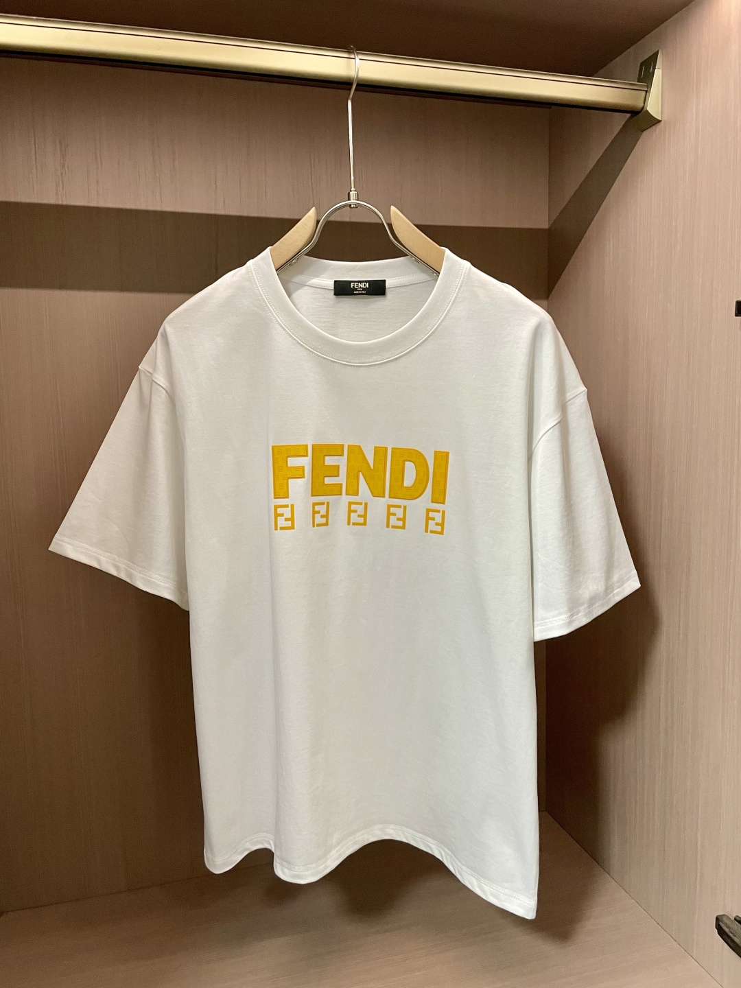 NO:443290,FD Spring and Summer New Product, Special Original Developed Double-Strength Fine Cotton Plain Fabric, High-Fitness, Good Comfort, Outer and Inner Match, It is a must-have for men and women in summer Size M-XXL, Alexander Wang19860909FD 春夏新品,优选特定原版开发双股精棉平纹面料,上身挺阔舒适度佳,外穿内搭随意搭配,男女同款夏日必备 尺码M-XXL,,alexander wang,Men's clothing