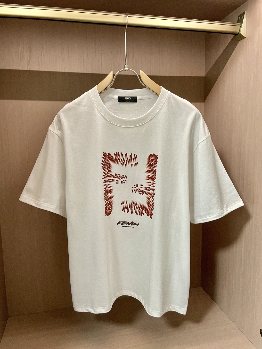 NO:443302,FD Spring and Summer New Product, Special Original Developed Double-Strength Fine Cotton Plain Fabric, High-Fitness, Good Comfort, Outer and Inner Match, It is a must-have for men and women in summer Size M-XXL, Alexander Wang19860909FD 春夏新品,优选特定原版开发双股精棉平纹面料,上身挺阔舒适度佳,外穿内搭随意搭配,男女同款夏日必备 尺码M-XXL,,alexander wang,Men's clothing