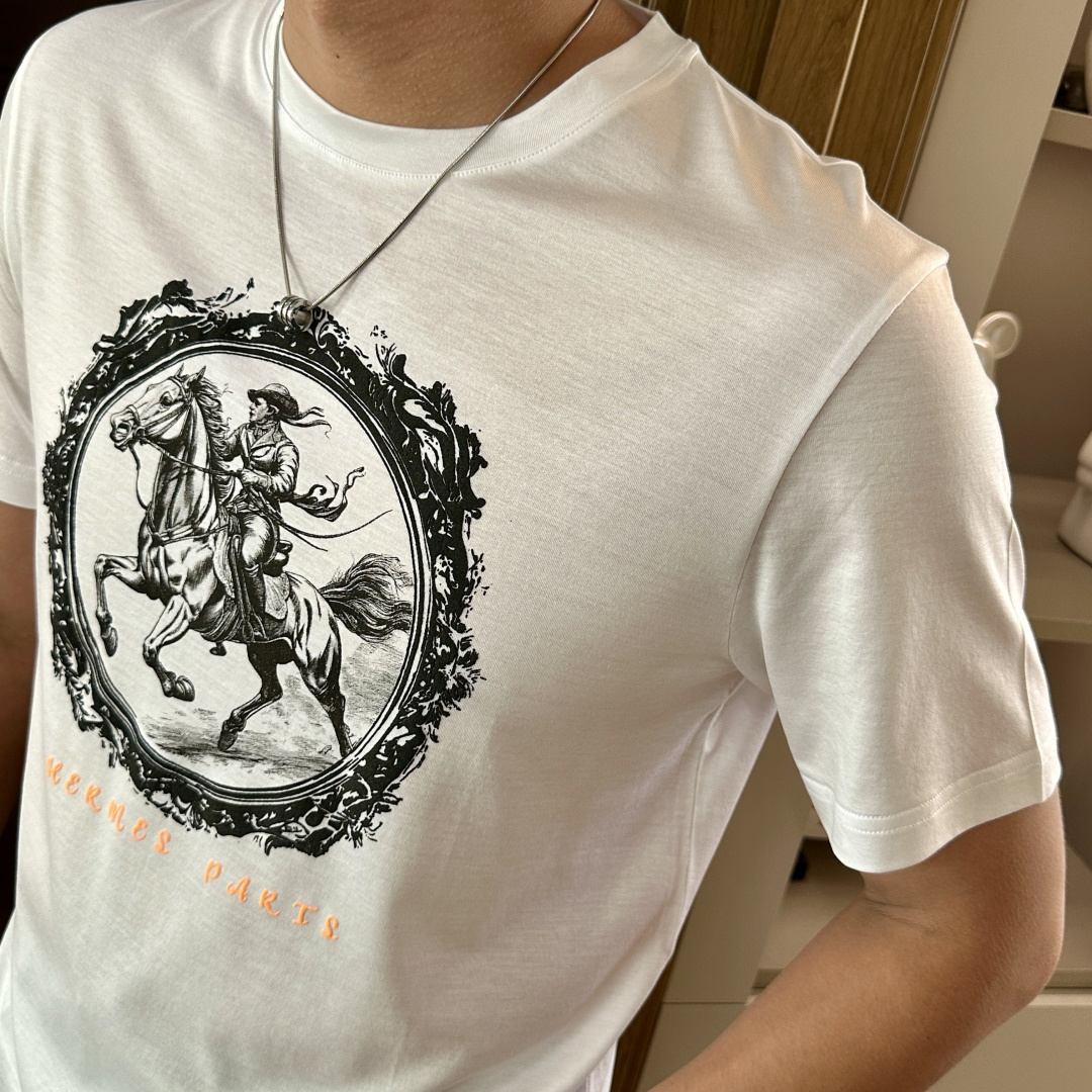 Hermès Summer 2025 Collection: Elegant, Noble, and Parisian Style with Horse-Inspired Patterns. - 图片 3