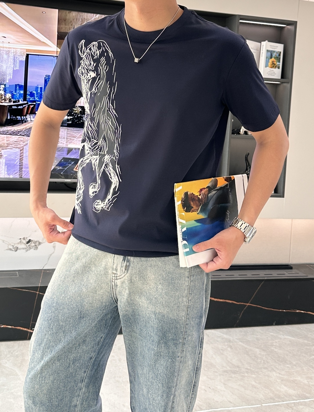 NO:137220,He*mès 2025 latest quality list!  The latest craft design model is 100 double mercerated round neck T-shirts. Quality orders, the fabric is strictly followed by dyeing before cutting. The first 5 washes are washed, and the water shrinkage rate is controlled within 2. The slightly loose cut meets the simple needs of commuters for dressing. The upper body is very effective, it looks slim and does not pick on the figure. The fabric is made of 100 double mercerated cotton!  The surface is shiny, the inner body is comfortable and smooth, the fabric is made... Impeccable, good craftsmanship and good fabrics can make you feel good. Size M~3XL, tees, t-shirt, alexander wang19860909爱*仕(He*mès) 2025最新的品质单！最新工艺设计款 100支双丝光圆领T恤.品质订单,面料在裁剪前,严格按照染色.前5次洗水的标准 ,将缩 水率控制在2之内,略宽松的剪裁,满足通勤人们对于着装的简约需求,上身效果很好,显瘦,不挑剔身材.面料采用100支双面丝光棉！表面富有光泽,内里贴身舒适顺滑,面料做工....无 可挑剔,好工艺好面料才能穿出好品味一款 尺码M~3XL,,tees，t-shirt,alexander wang,Men's clothing