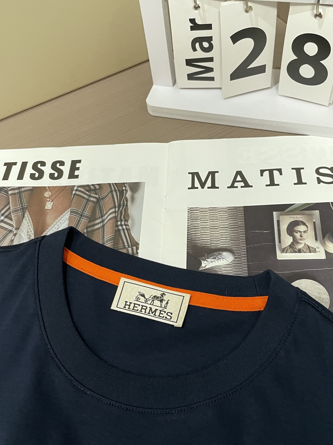 
爱*仕(He*mès) 2025最新的品质单！最新工艺设计款 100支双丝光圆领T恤.品质订单，面料在