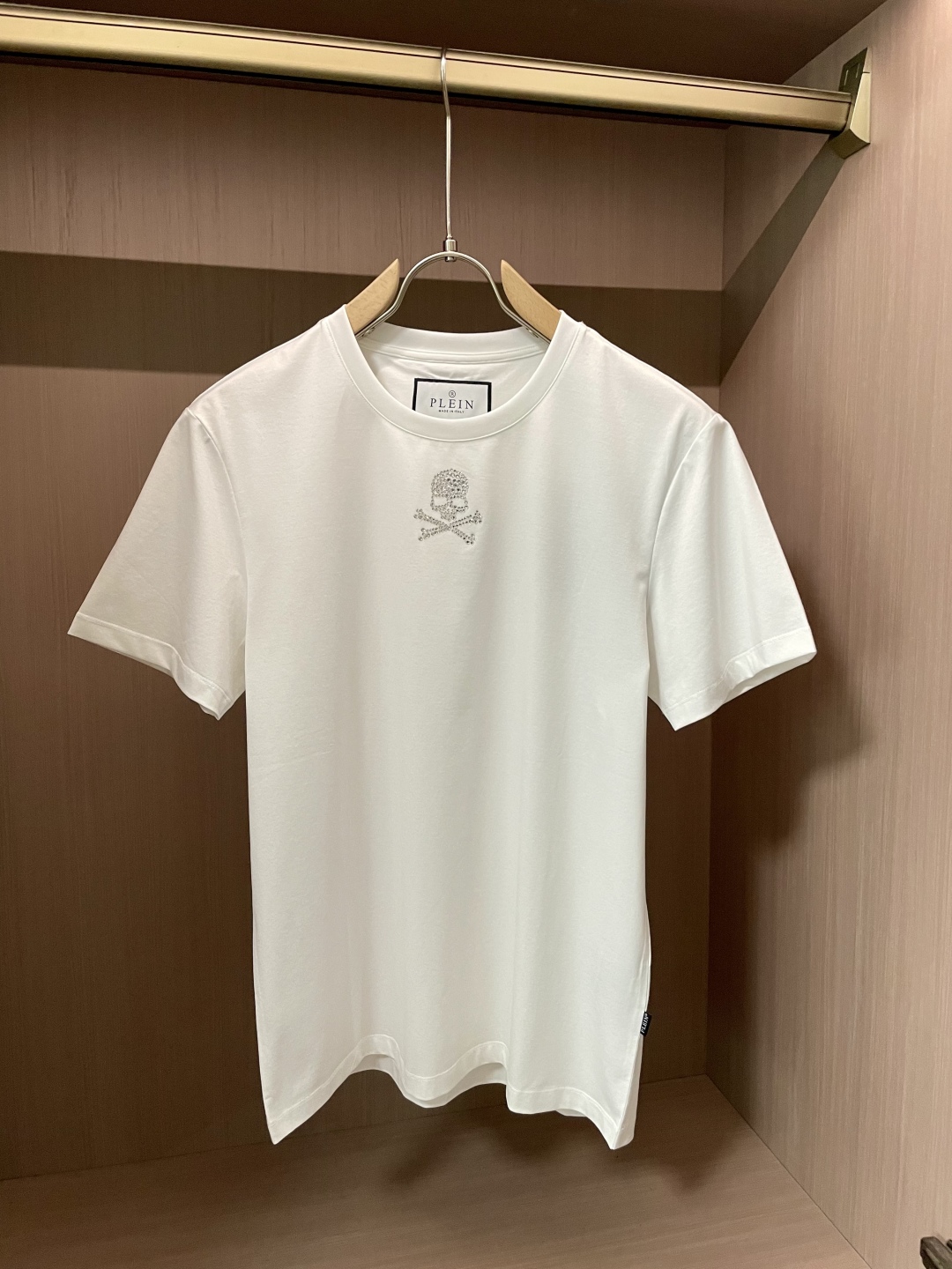 “Spring 2025 Philip Plan: New Schwarrosch Crystals T-shirts with Synchronized Fabrics for Quality” - 图片 4