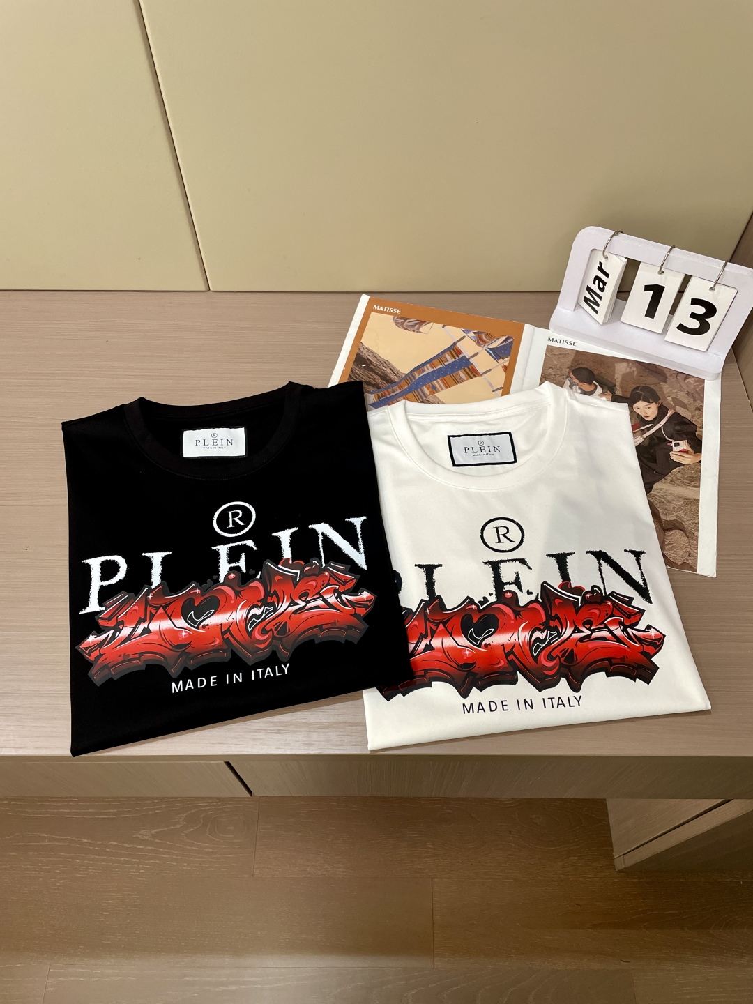 2025 Spring/Summer Collection: Philip Planan’s Custom T-Shirts with Unique Details - 图片 9