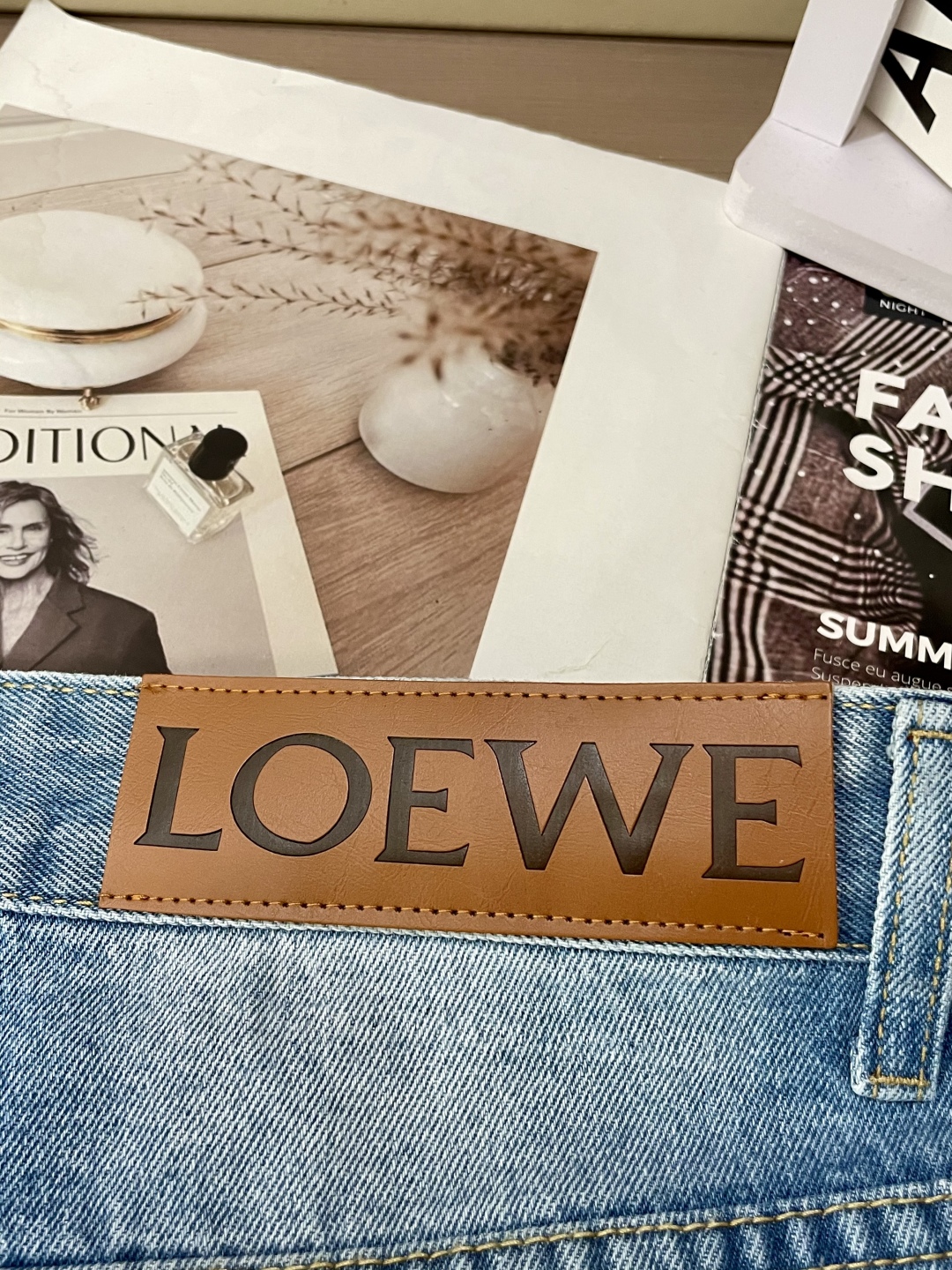 “Loewe P645 Jeans: Versatile Styles for Effortless Outfits in Sizes 29-38” - 图片 7