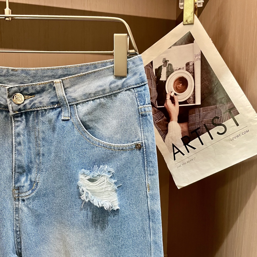“Loewe P645 Jeans: Versatile Styles for Effortless Outfits in Sizes 29-38” - 图片 2