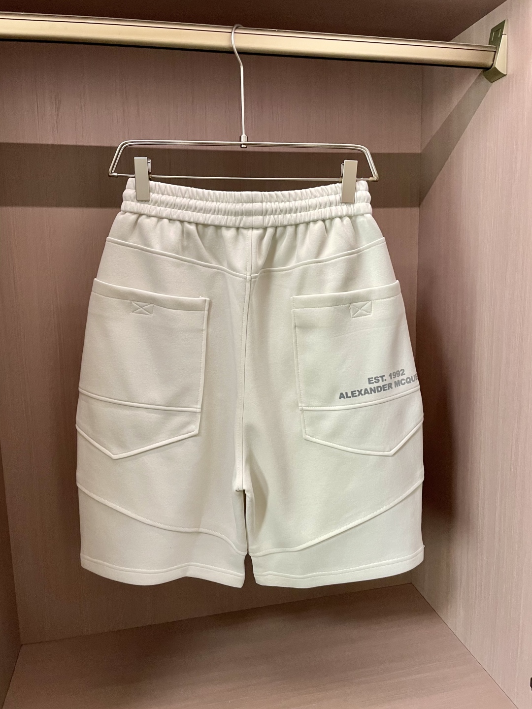 McQueen 2025 Summer Shorts: Comfortable Cotton, Tight Fit, Zenium Technology, Various Sizes - 图片 2