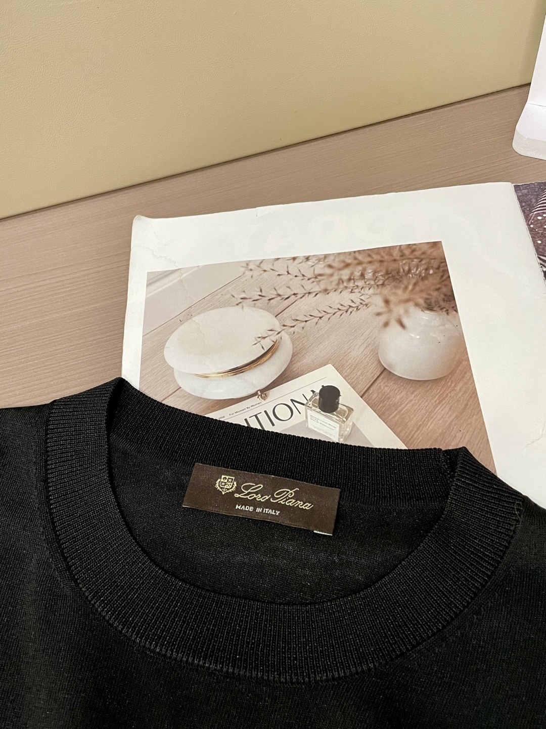 Luxurious Knitted Cotton Shirt: Comfortable, Stylish, and Versatile Choice for Elite City Dwellers - 图片 2