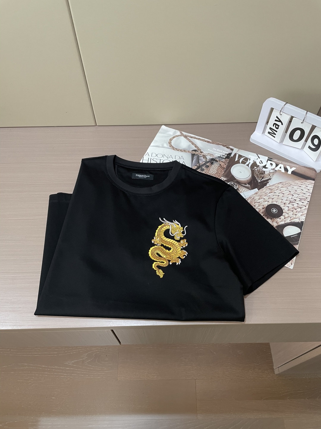 Stephen Lonithic’s 2025 Summer T-Shirt Collection: Lightweight, Stylish, and Available in Sizes S-XXXL - 图片 3