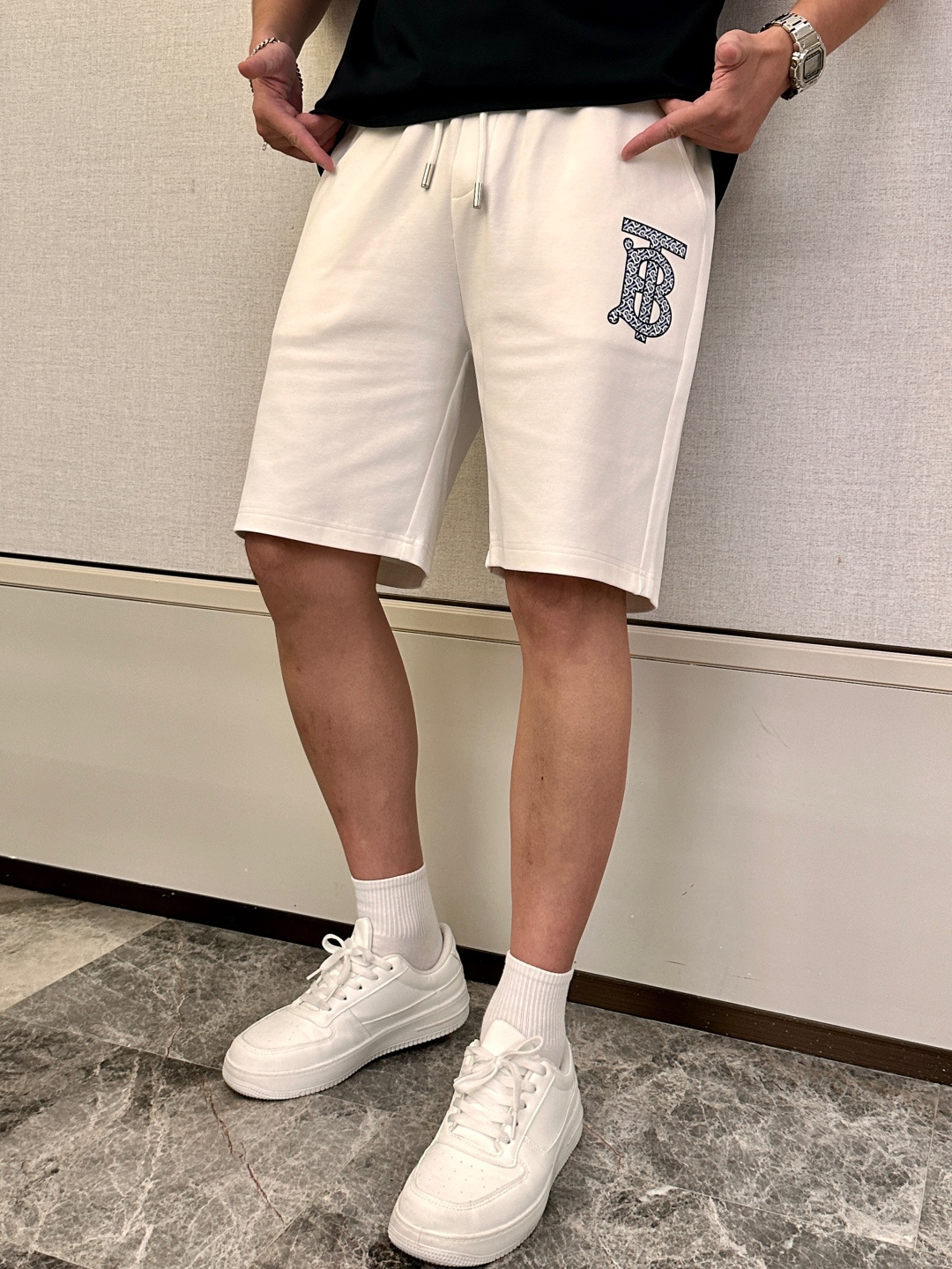 Bur 2025夏季短裤！经典爆款，经典百搭松紧腰休闲五分裤！！很经典的一款，松紧腰 两侧插袋 面料采用