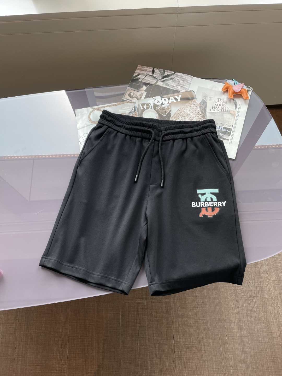 Bur 2025夏季短裤！经典爆款，经典百搭松紧腰休闲五分裤！！很经典的一款，松紧腰 两侧插袋 面料采用