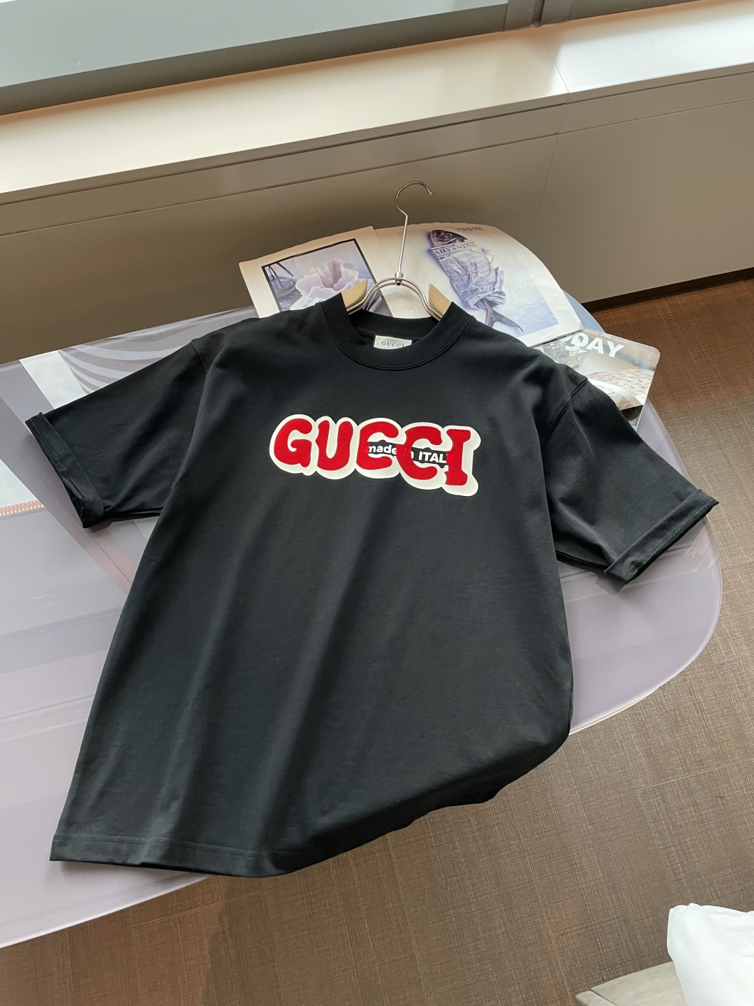 Gucc 2026春夏款/官网同步面料采用重磅纯棉精梳棉面料，OS宽松版型，上身版型超正！日常百搭，衣橱