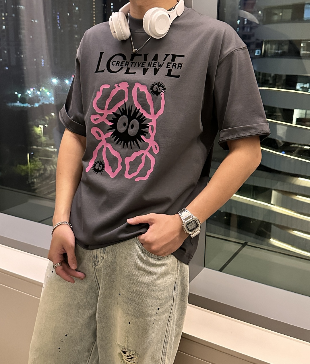 Loewe 2026春夏款/官网同步面料采用重磅纯棉精梳棉面料，OS宽松版型，上身版型超正！日常百搭，衣