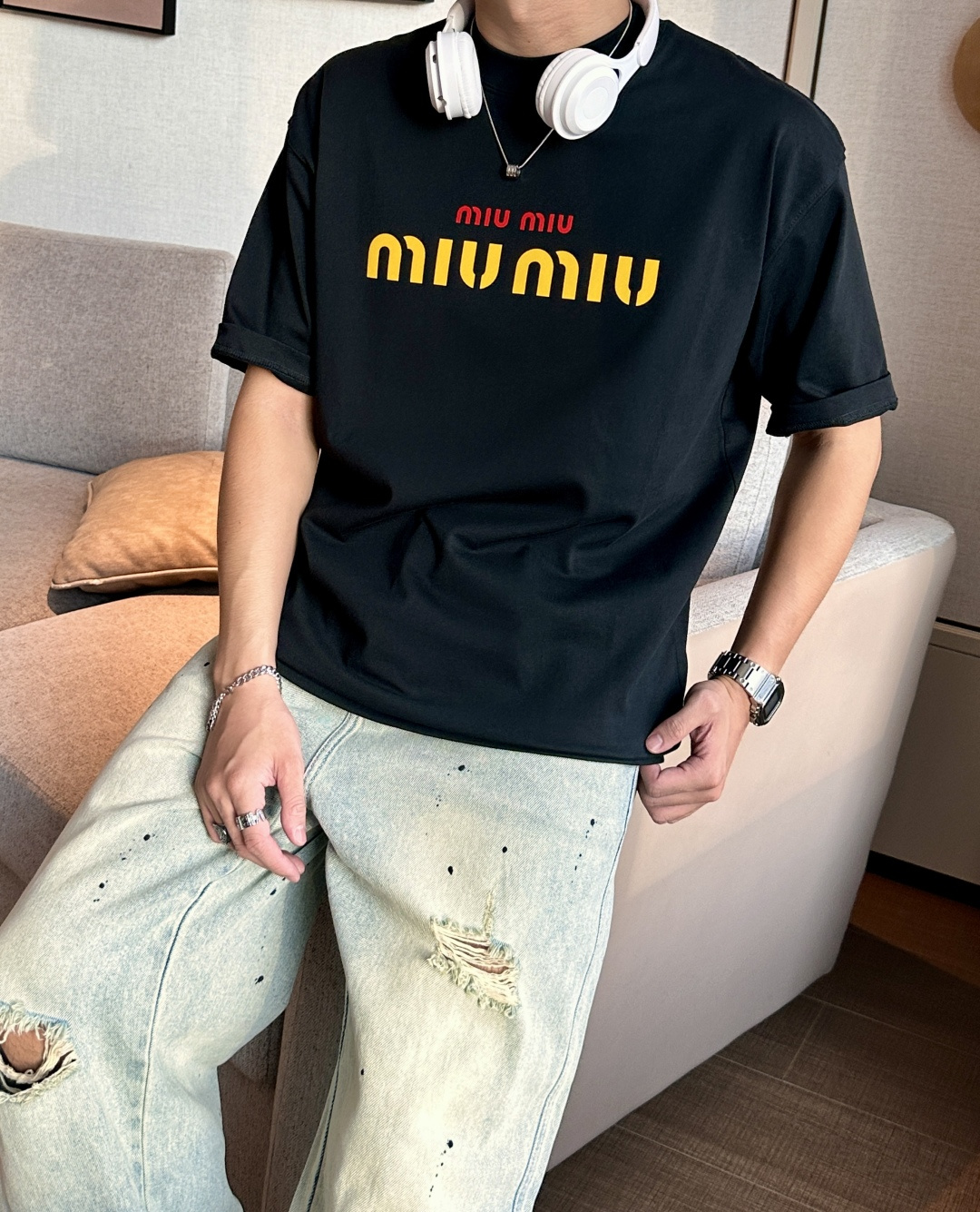 miumiu 2026春夏款/官网同步面料采用重磅纯棉精梳棉面料，OS宽松版型，上身版型超正！日常百搭，