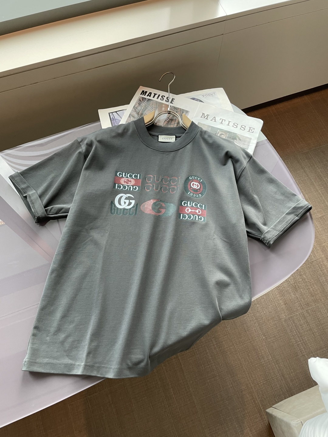 Gucc 2026春夏款/官网同步面料采用重磅纯棉精梳棉面料，OS宽松版型，上身版型超正！日常百搭，衣橱