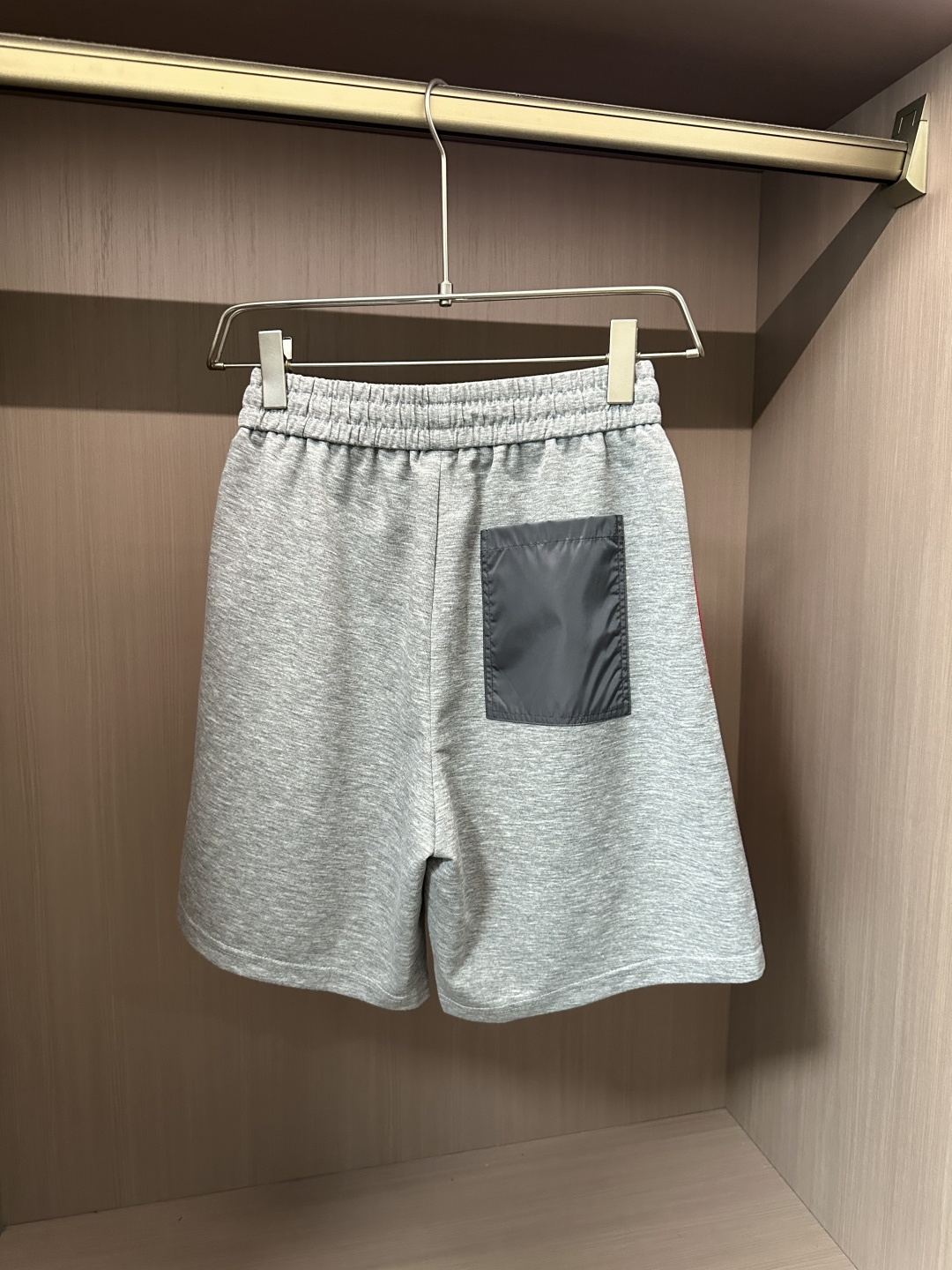 Classic Short Sleeve Suit for Summer: Fine Craftsmanship, Top Elements, Fashionable Style - 图片 7