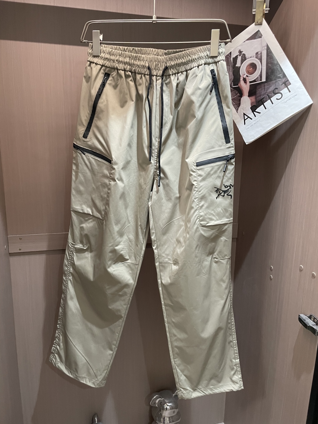 Quick-Dry Leisure Pants: Fashionable and Comfortable Outdoor Wear for All Activities - 图片 1