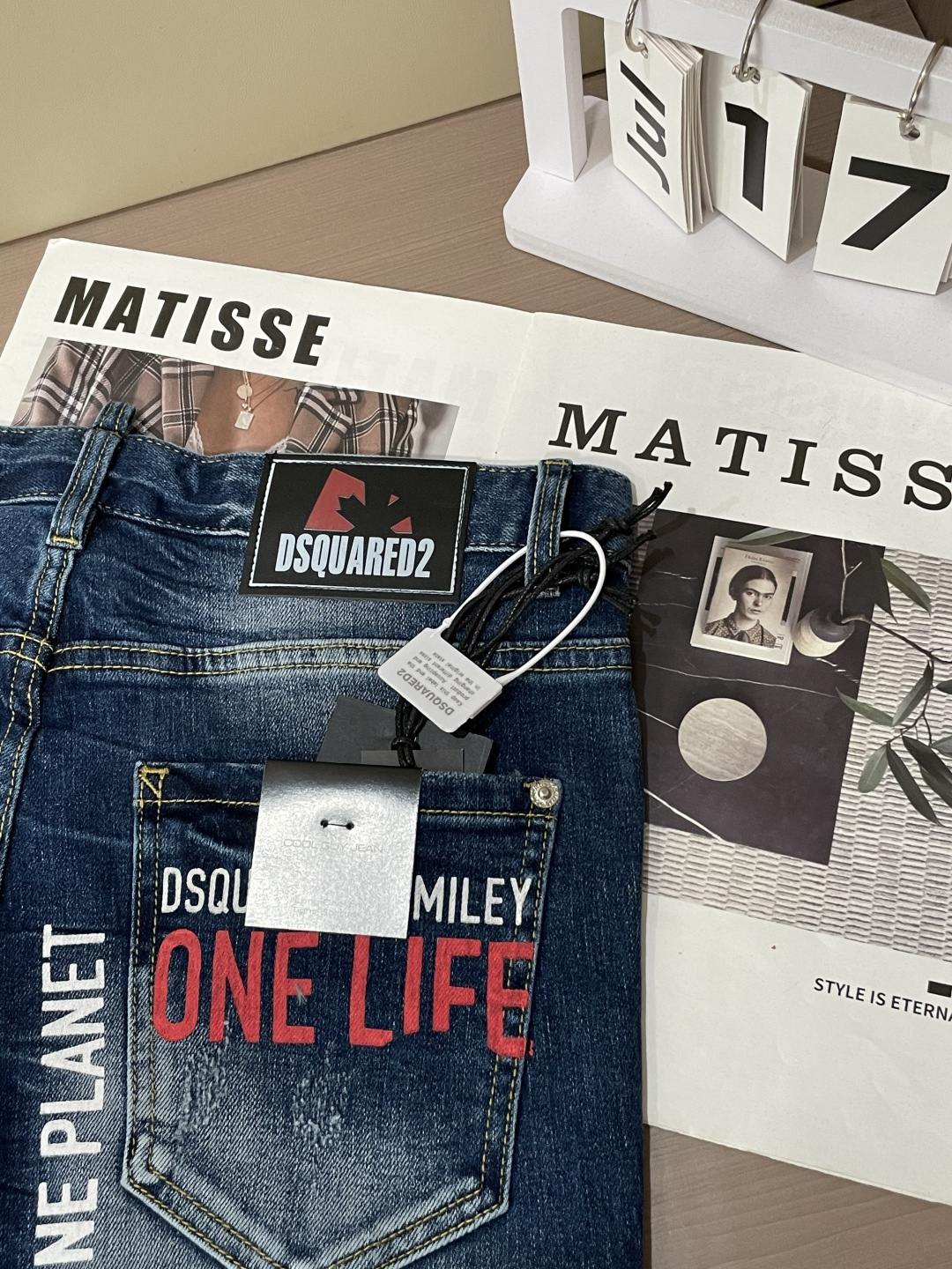 Stylish Imported Jeans with Natural Colors and Innovative Design for Turkey Market - 图片 7