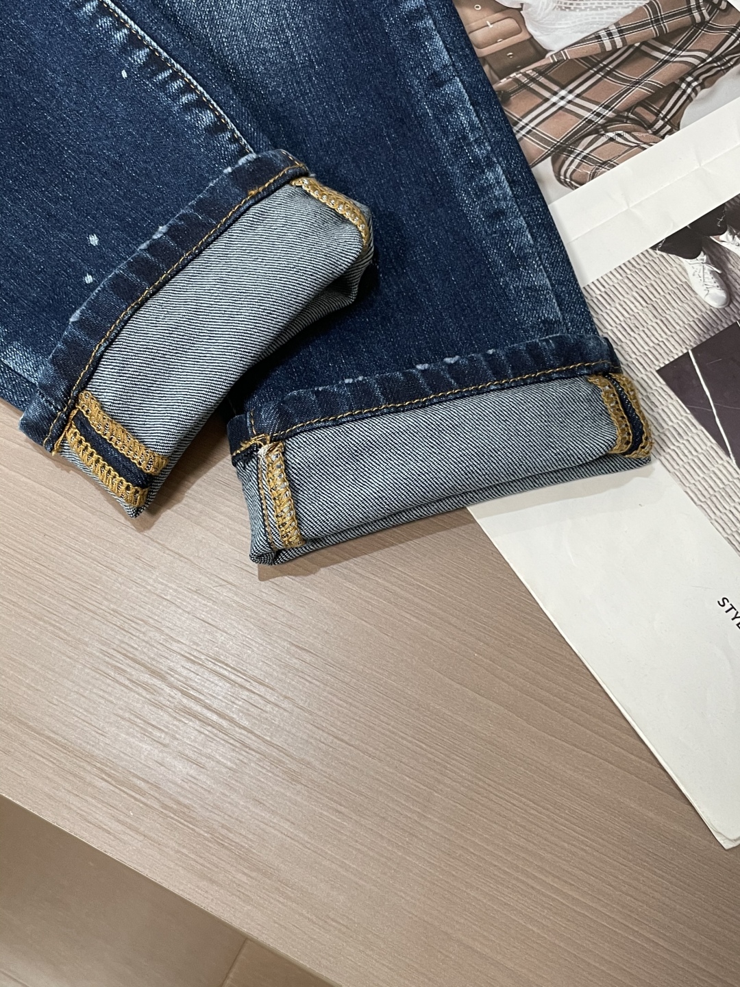 Stylish Imported Jeans in Pure Cotton-Cowry, Colorful and Micro-Flexed, with Unchanging Natural Colors. - 图片 6