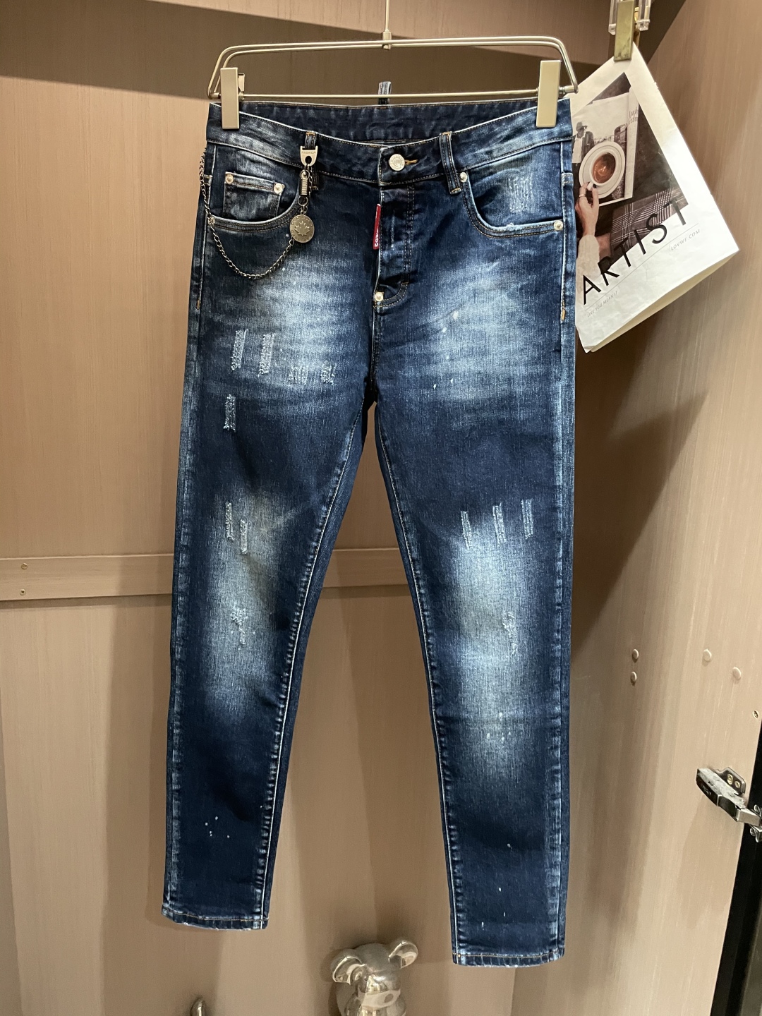 Stylish Imported Jeans in Pure Cotton-Cowry, Colorful and Micro-Flexed, with Unchanging Natural Colors.