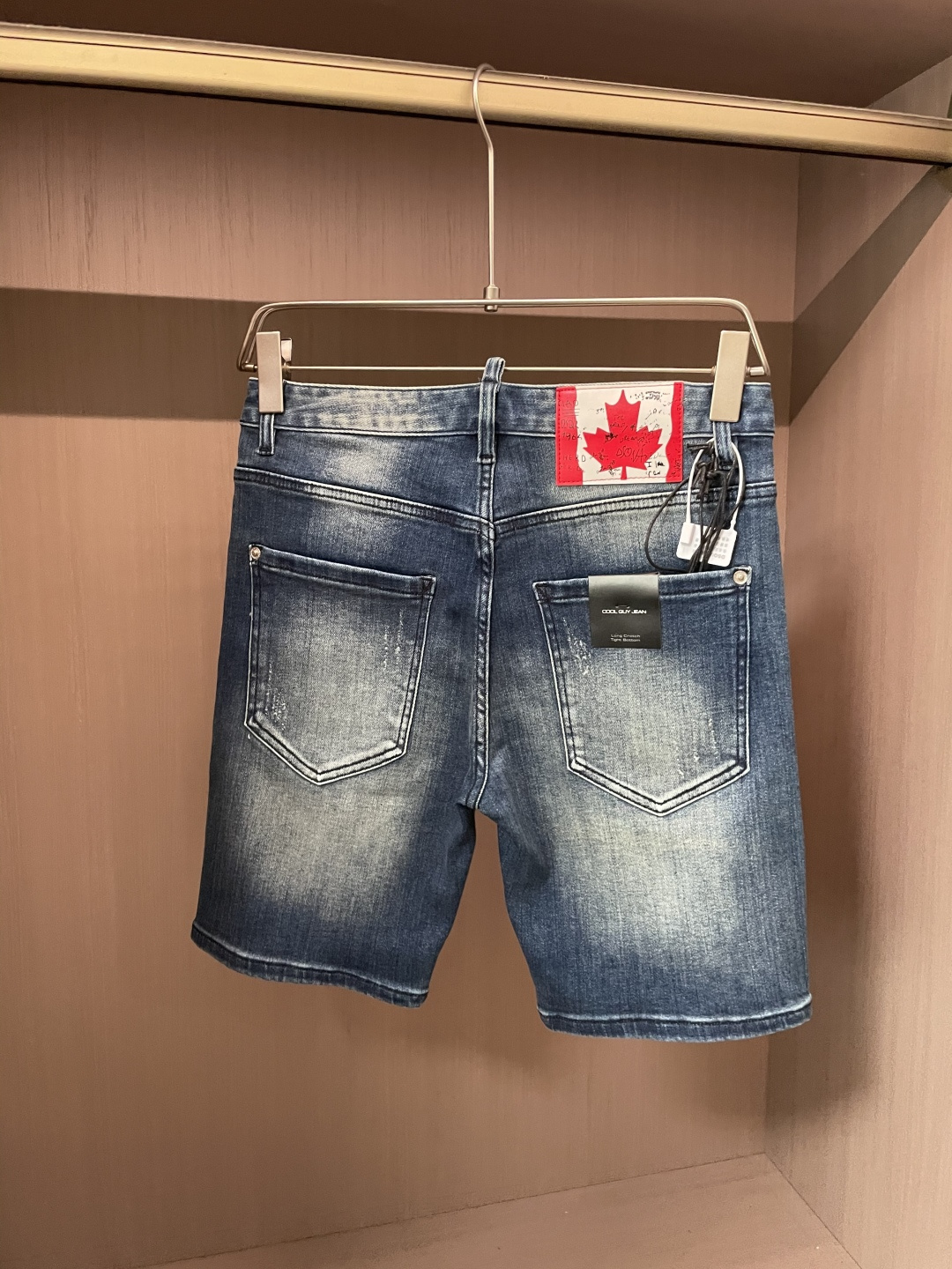 Fashionable Turkish Cotton Jeans with Unique Color Evolution and Elegant Design (18 words) - 图片 2