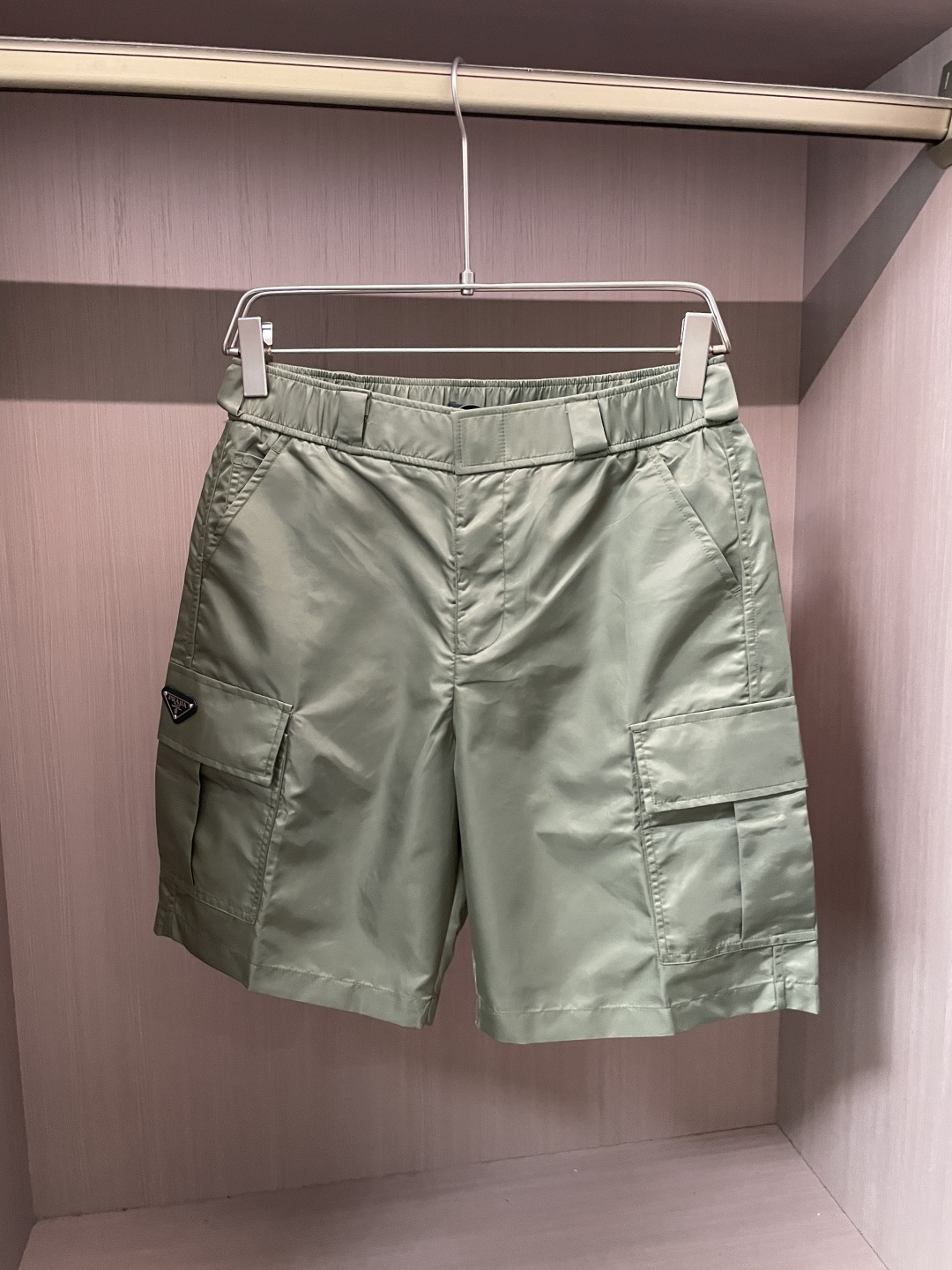 NO:472010,Prad 2025 Spring and Summer New Shorts 1:1 Top Version!  Size S-XL 3, prada, shorts, alexander wang19860909Prad 2025春夏新品短裤 1:1顶级版本！ 尺码S-XL 3,,prada,shorts,alexander wang,Men's clothing