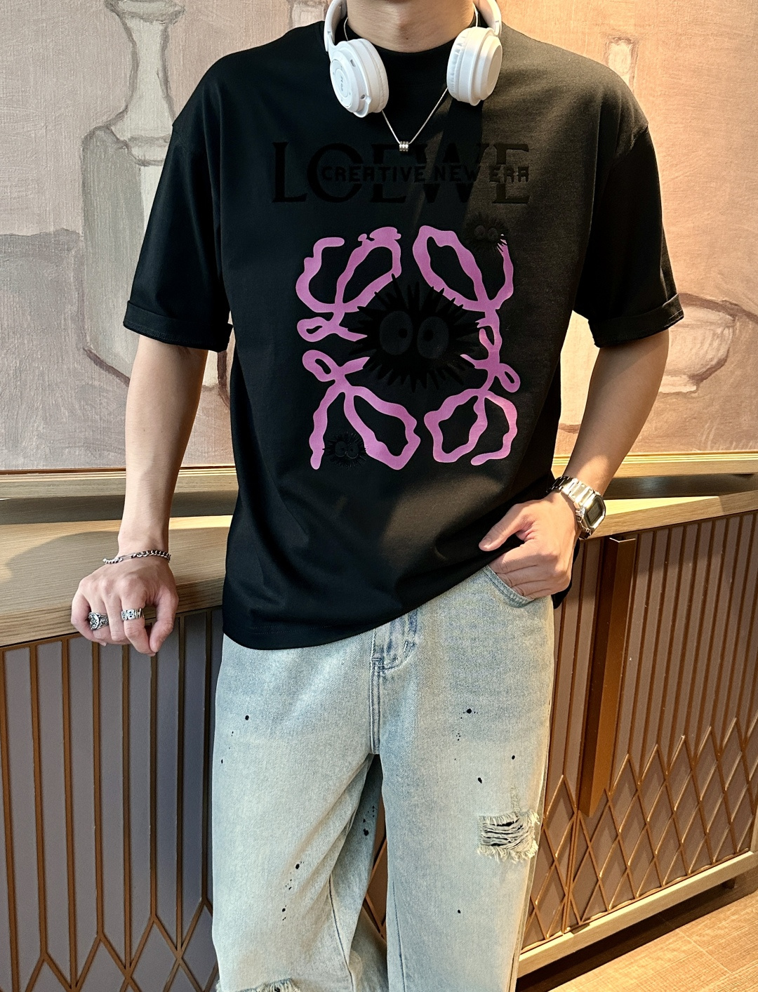 Loewe 2026春夏款/官网同步面料采用重磅纯棉精梳棉面料，OS宽松版型，上身版型超正！日常百搭，衣