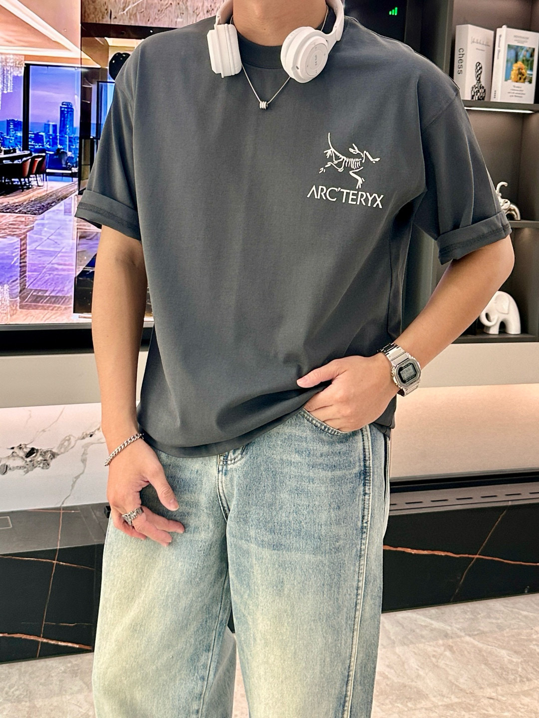 NO:473092,Archaeopteryx 2025 spring and summer style/official website synchronization The fabric is made of heavy pure cotton combed cotton fabric, OS loose style, and the upper body style is super positive!  Everyday versatile, a must-have item for wardrobe!  Size S-3XL (Large-size) Size/part S M L XL 2XL 3XL Shoulder width 52 54 56 57 59 60 Clothes length 70 72.75.78.82.85. Bust 54 56.58.60.62.64. Sleeve length 24 26 27 28 29 30,arc'teryx,alexander wang19860909始祖鸟 2025春夏款/官网同步 面料采用重磅纯棉精梳棉面料,OS宽松版型,上身版型超正！日常百搭,衣橱必备单品！ 尺码 S-3XL（版型偏大） 码数/部位S M L XL 2XL 3XL 肩宽 52 54 56 57 59 60 衣长70 72.75.78.82.85. 胸围 54 56.58.60.62.64. 袖长24 26 27 28 29 30,arc'teryx,alexander wang,Men's clothing