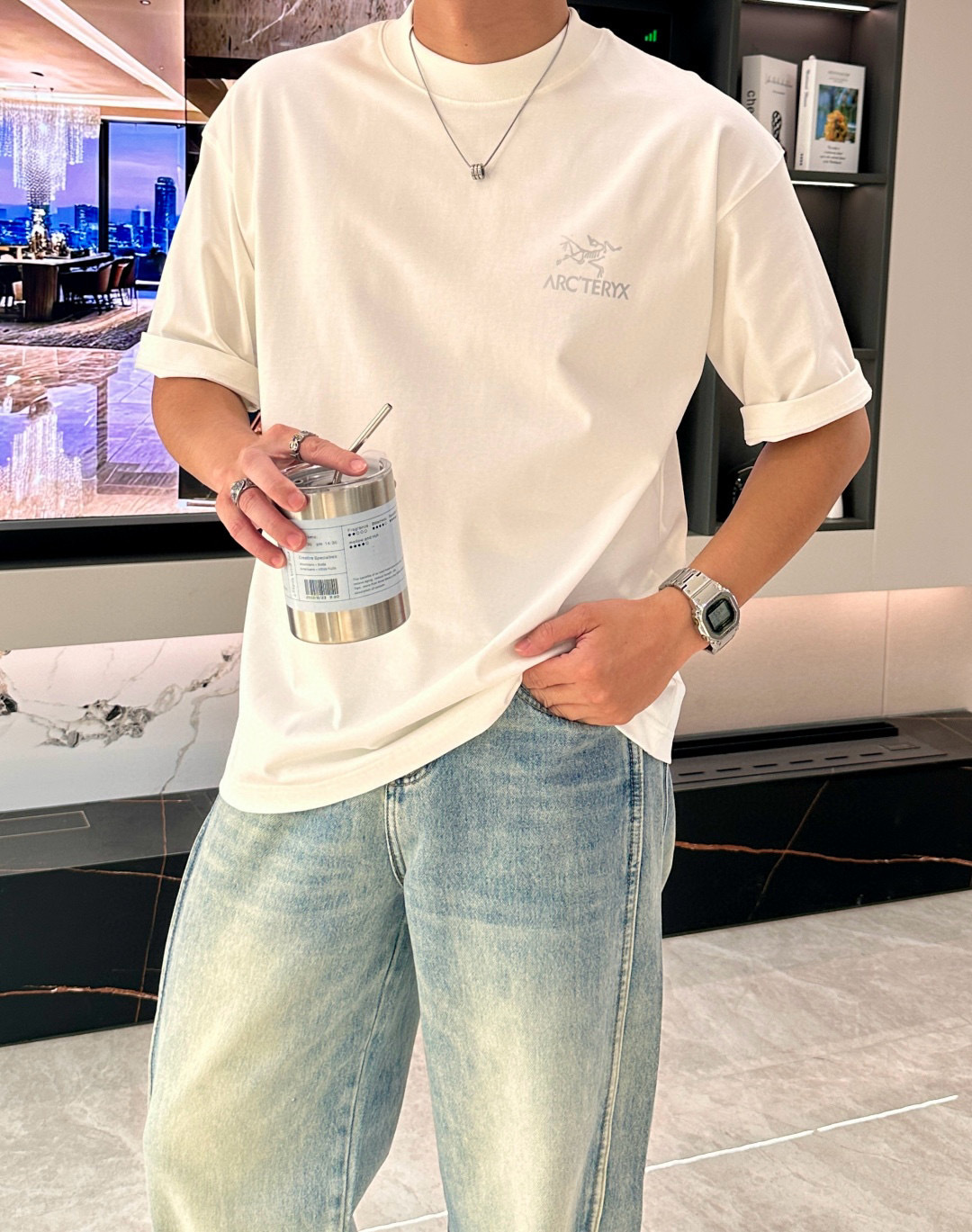 
始祖鸟
2025春夏款/官网同步
面料采用重磅纯棉精梳棉面料，OS宽松版型，上身版型超正！日常百搭，衣