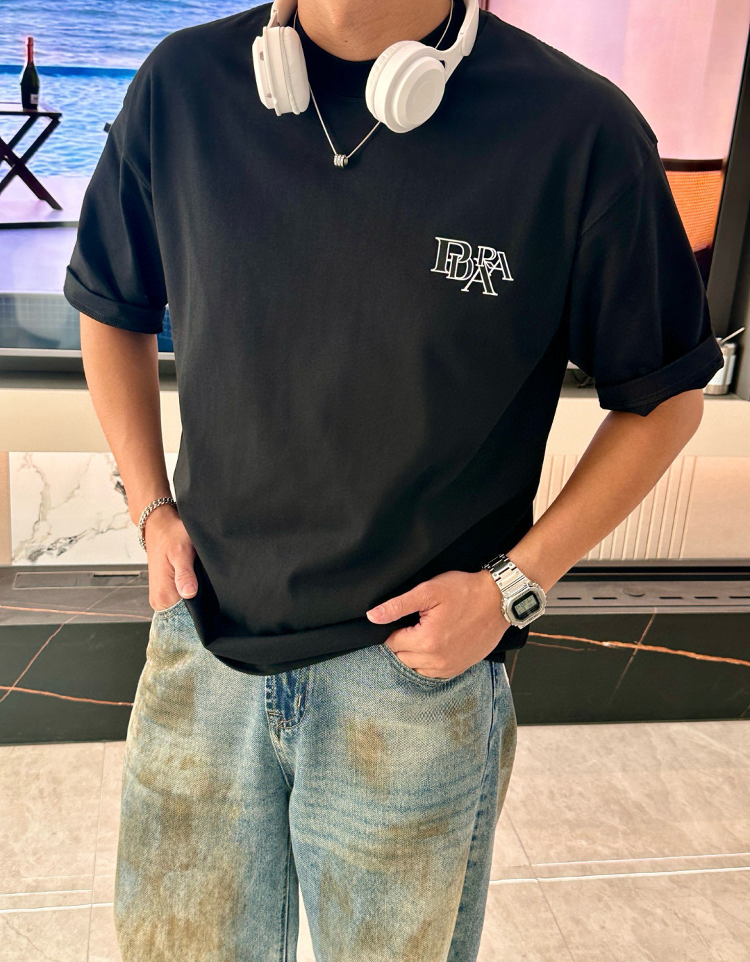 
Prad
2025春夏款/官网同步
面料采用重磅纯棉精梳棉面料，OS宽松版型，上身版型超正！日常百搭，