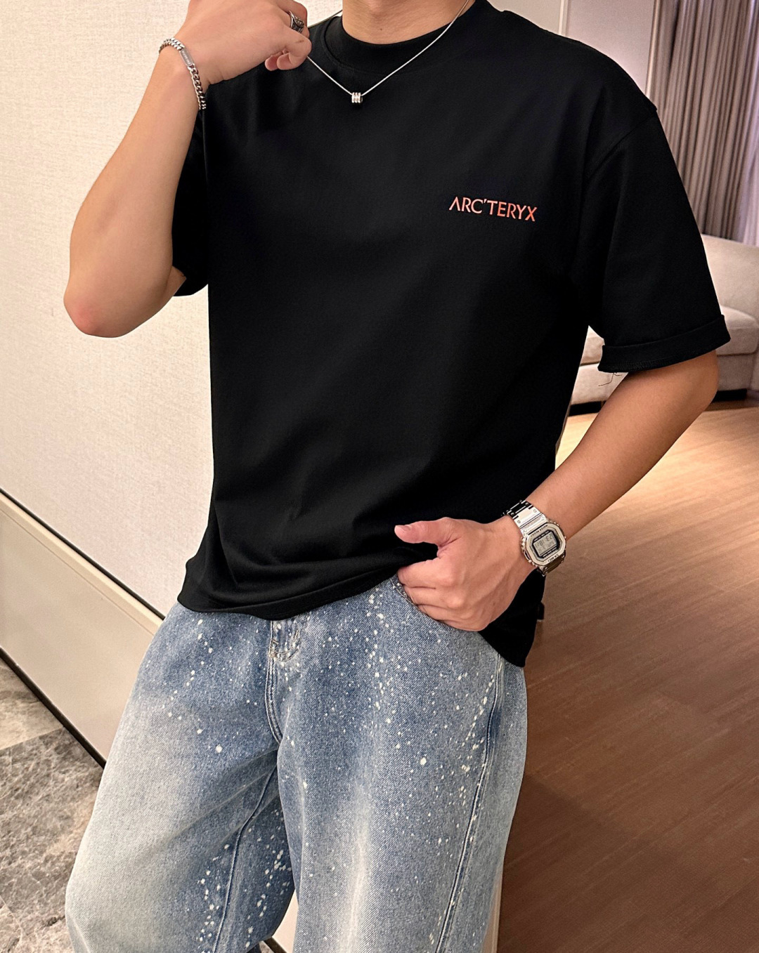 NO:478433,Archaeopteryx 2025 spring and summer style/official website synchronization The fabric is made of heavy pure cotton combed cotton fabric, OS loose style, and the upper body style is super positive!  Everyday versatile, a must-have item for wardrobe!  Size S-3XL (Large-size) Size/part S M L XL 2XL 3XL Shoulder width 52 54 56 57 59 60 Clothes length 70 72.75.78.82.85. Bust 54 56.58.60.62.64. Sleeve length 24 26 27 28 29 30,arc'teryx,alexander wang19860909始祖鸟 2025春夏款/官网同步 面料采用重磅纯棉精梳棉面料,OS宽松版型,上身版型超正！日常百搭,衣橱必备单品！ 尺码 S-3XL（版型偏大） 码数/部位S M L XL 2XL 3XL 肩宽 52 54 56 57 59 60 衣长70 72.75.78.82.85. 胸围 54 56.58.60.62.64. 袖长24 26 27 28 29 30,arc'teryx,alexander wang,Men's clothing