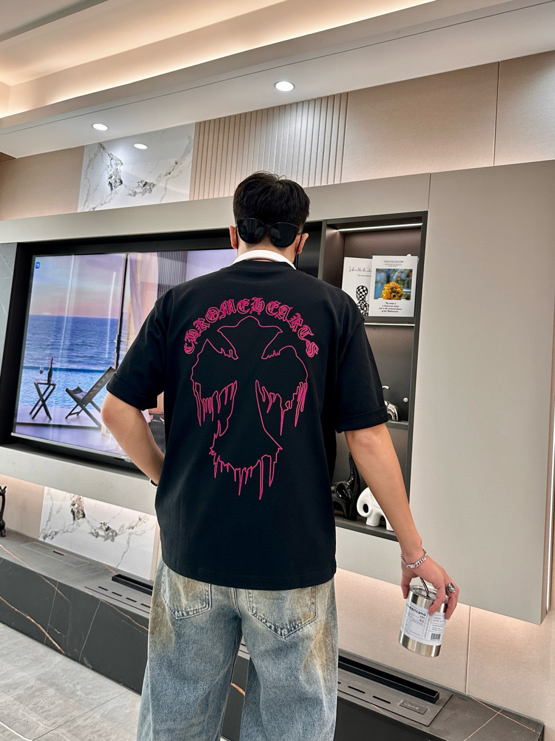 克罗心 2026春夏款/官网同步面料采用重磅纯棉精梳棉面料，OS宽松版型，上身版型超正！日常百搭，衣橱必