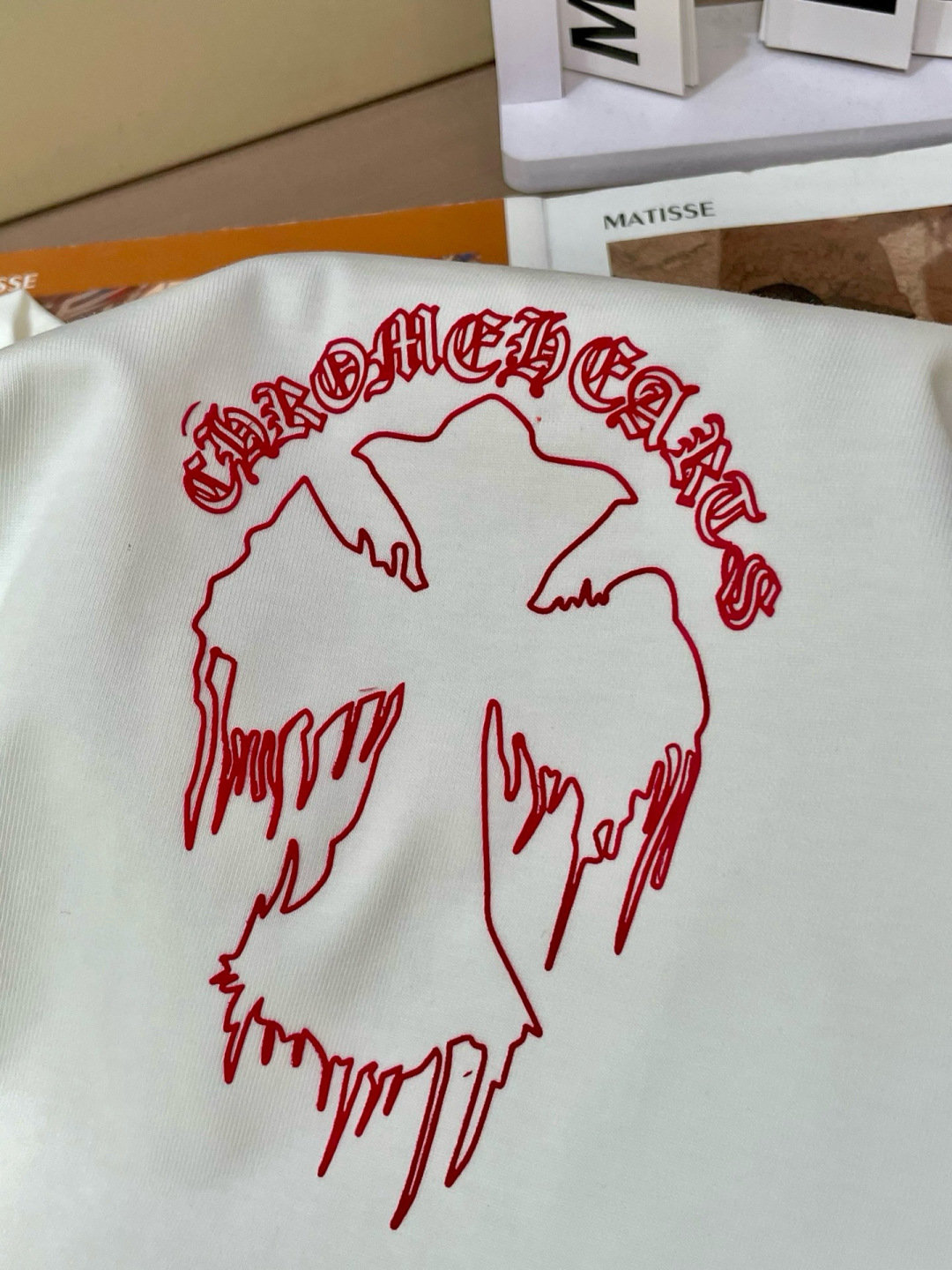 克罗心2026春夏款/官网同步面料采用重磅纯棉精梳棉面料，OS宽松版型，上身版型超正！日常百搭，衣橱必备