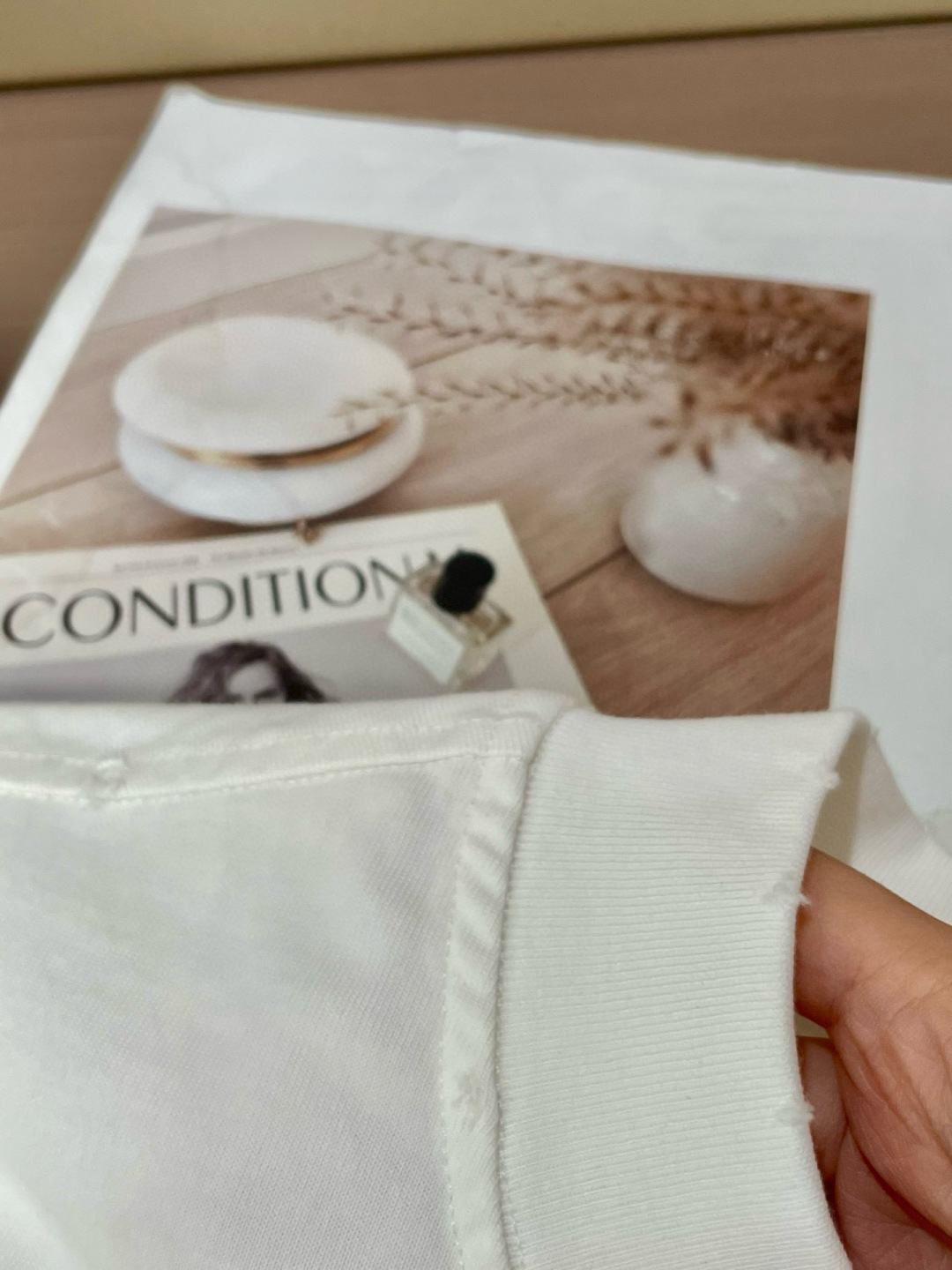 
alo 
2025春夏款/官网同步
面料采用重磅纯棉精梳棉面料，OS宽松版型，上身版型超正！日常百搭，