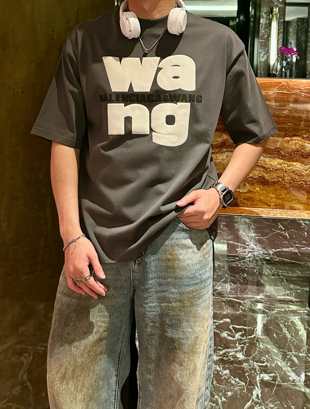 Wang 2026春夏款/官网同步面料采用重磅纯棉精梳棉面料，OS宽松版型，上身版型超正！日常百搭，衣橱