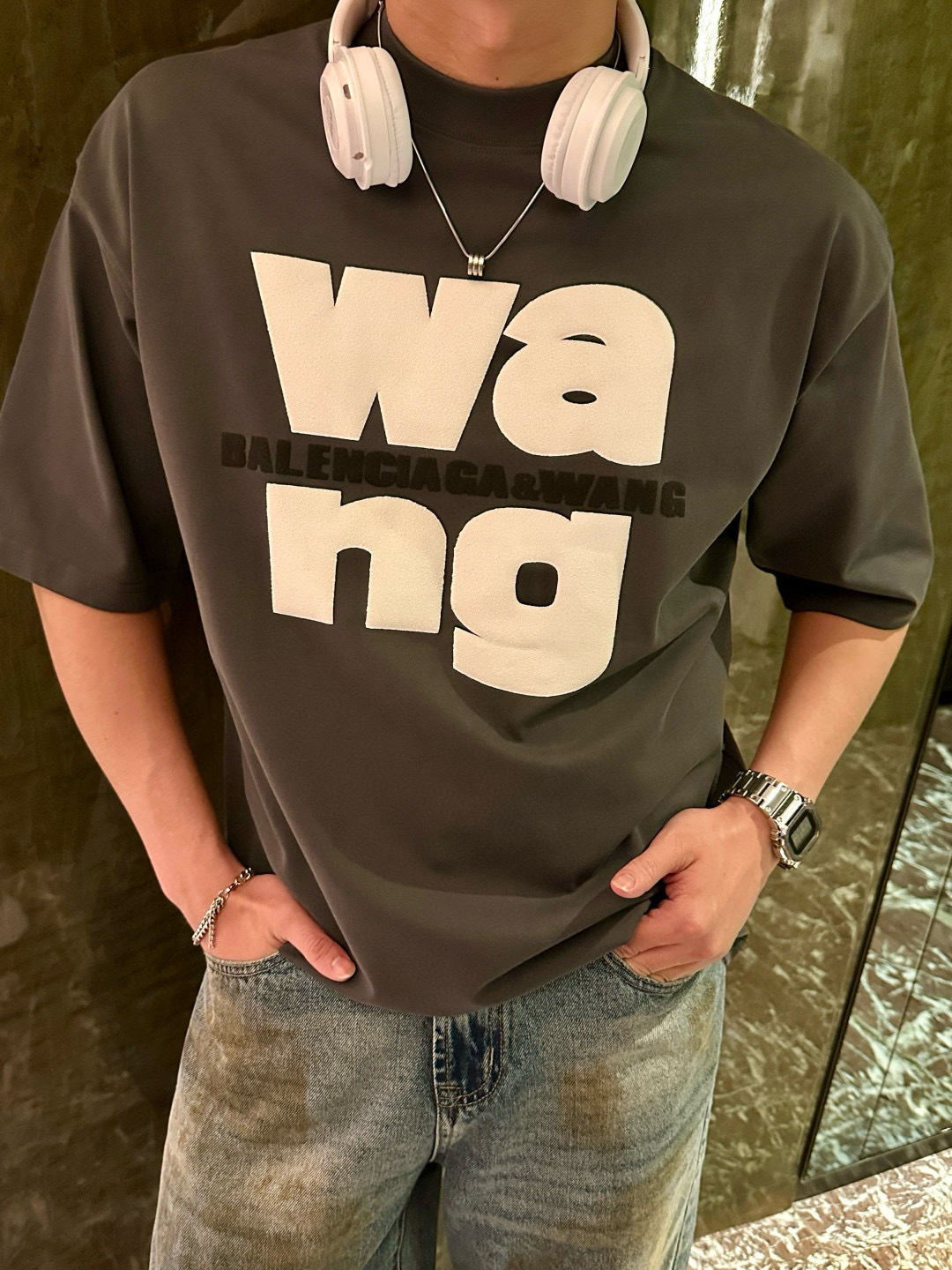 Wang 2026春夏款/官网同步面料采用重磅纯棉精梳棉面料，OS宽松版型，上身版型超正！日常百搭，衣橱