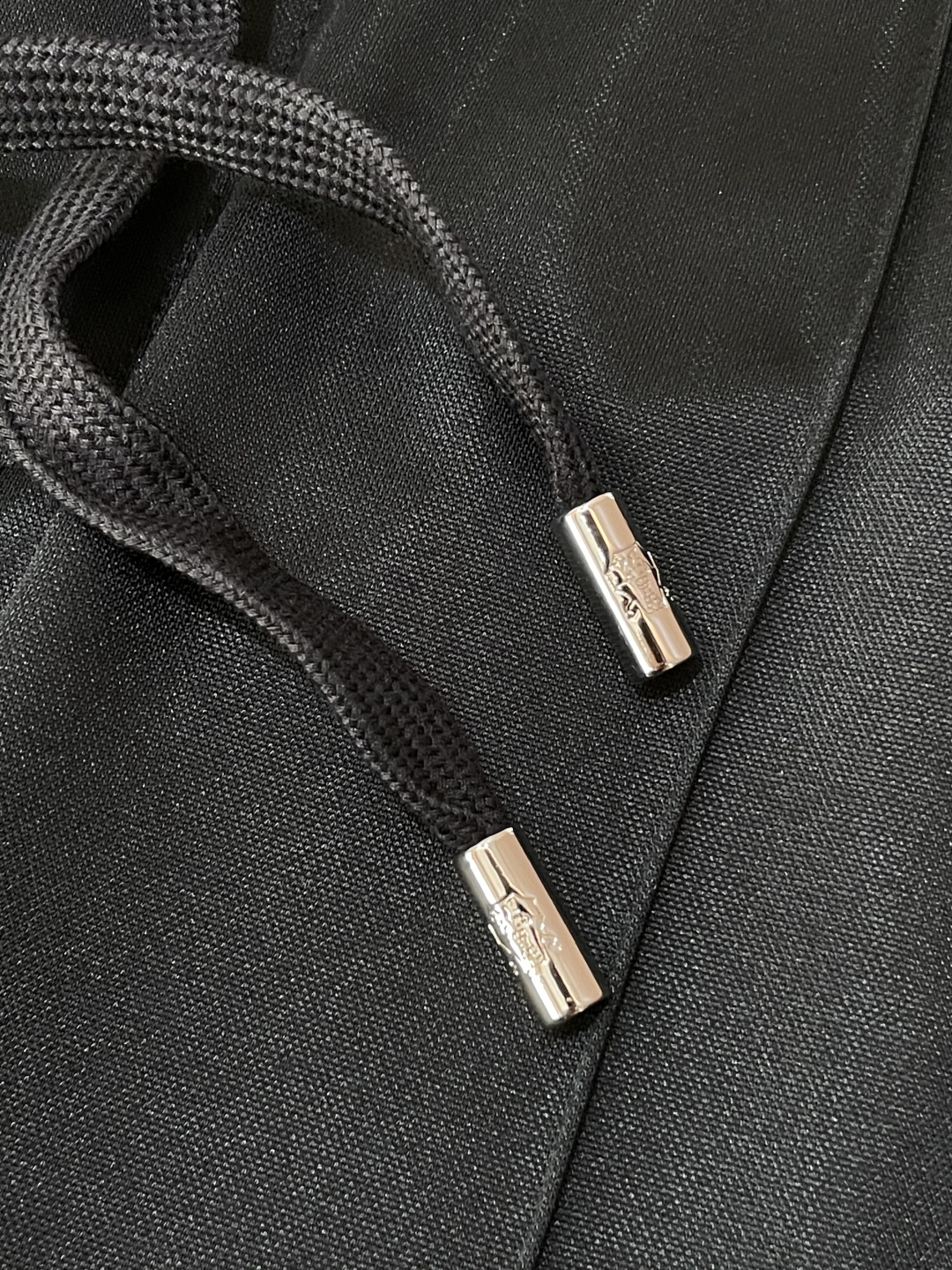 Stylish Jogging Pants with Enhanced Comfort and Performance Features - 图片 5