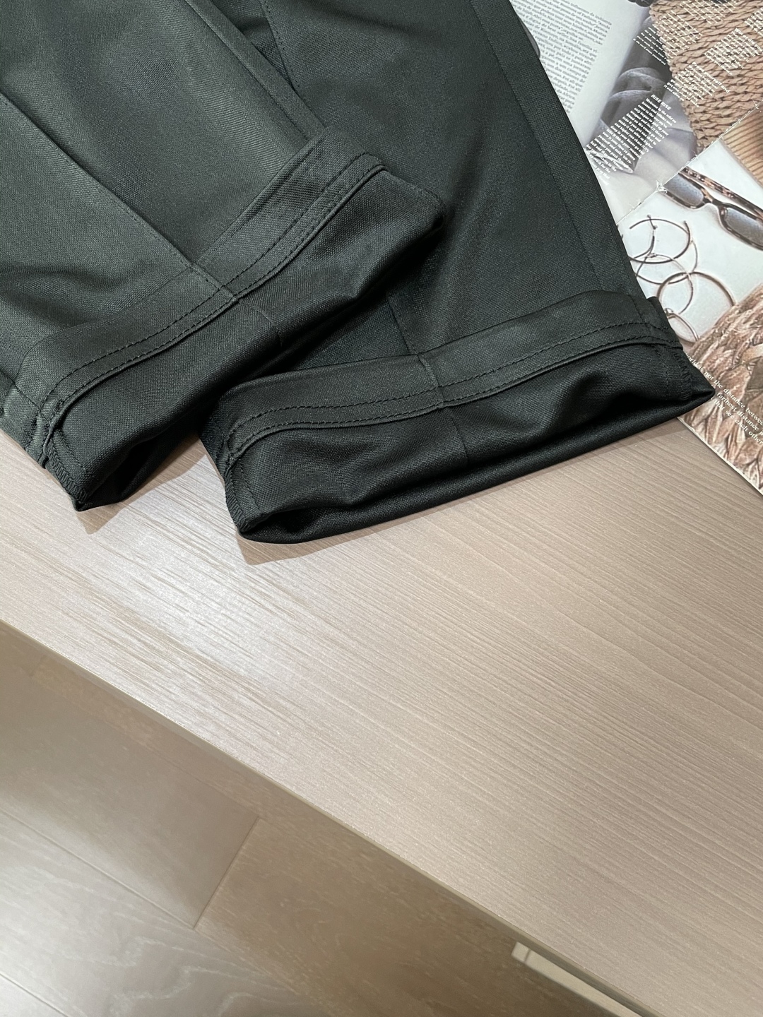 Stylish Jogging Pants with Enhanced Comfort and Performance Features - 图片 7