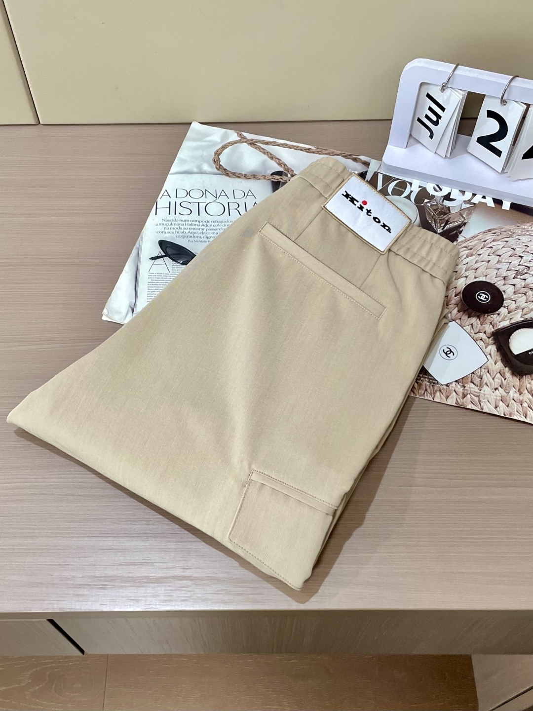 Luxurious Kiton Jogging Pants: Comfortable, Stylish, and Versatile for Dynamic Travel - 图片 8